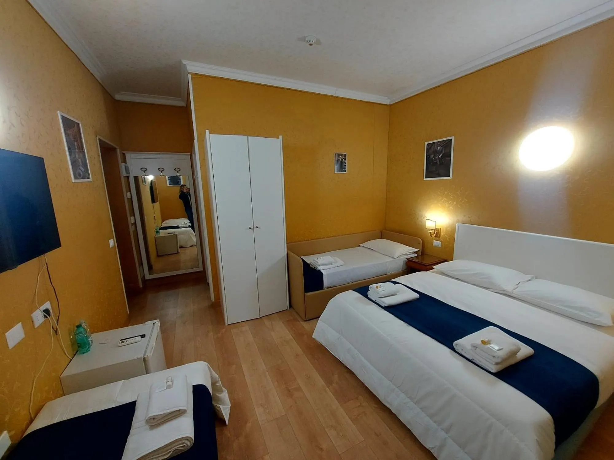 Bed in Hotel Positano 2