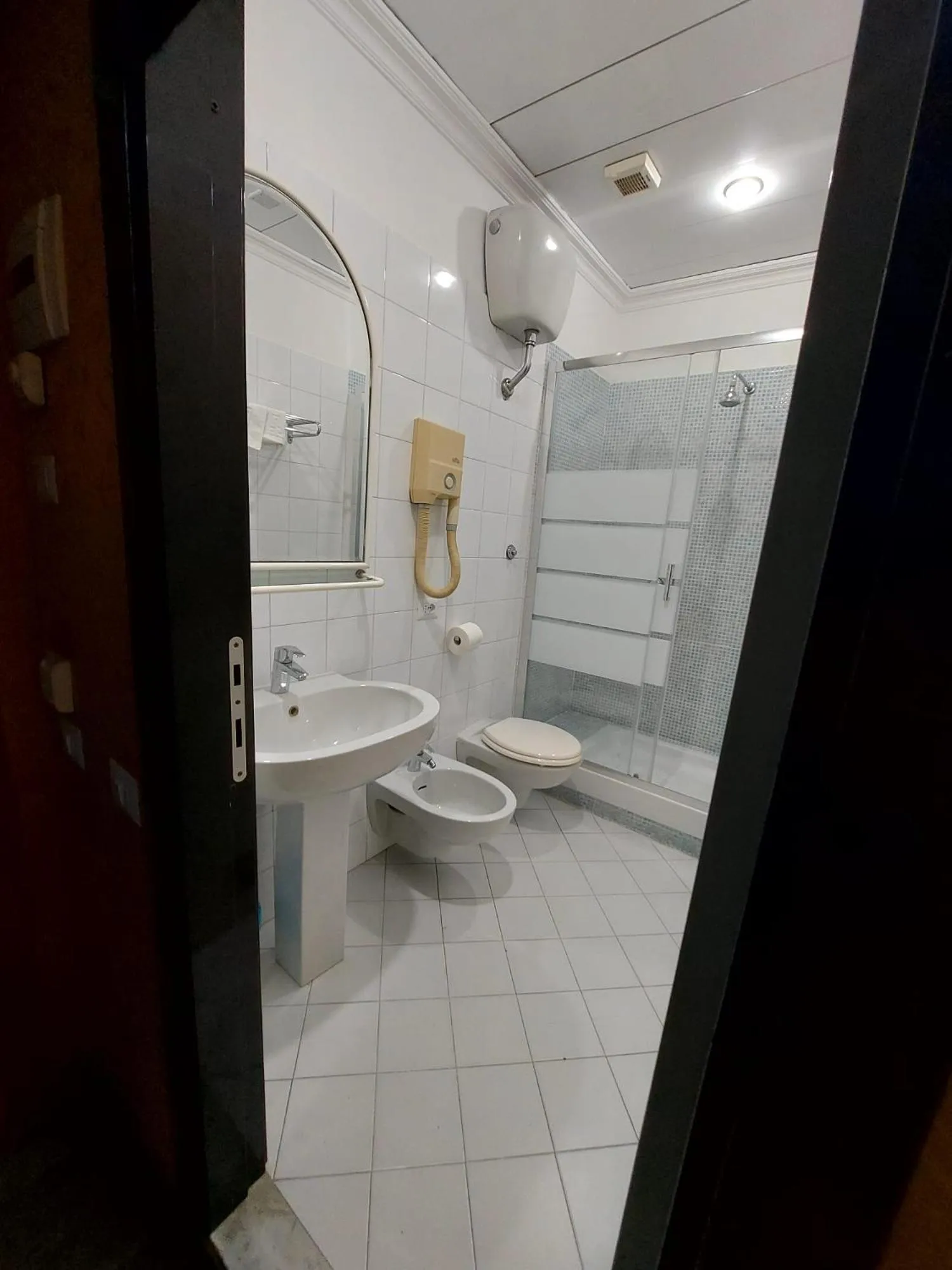 Shower in Hotel Positano 2