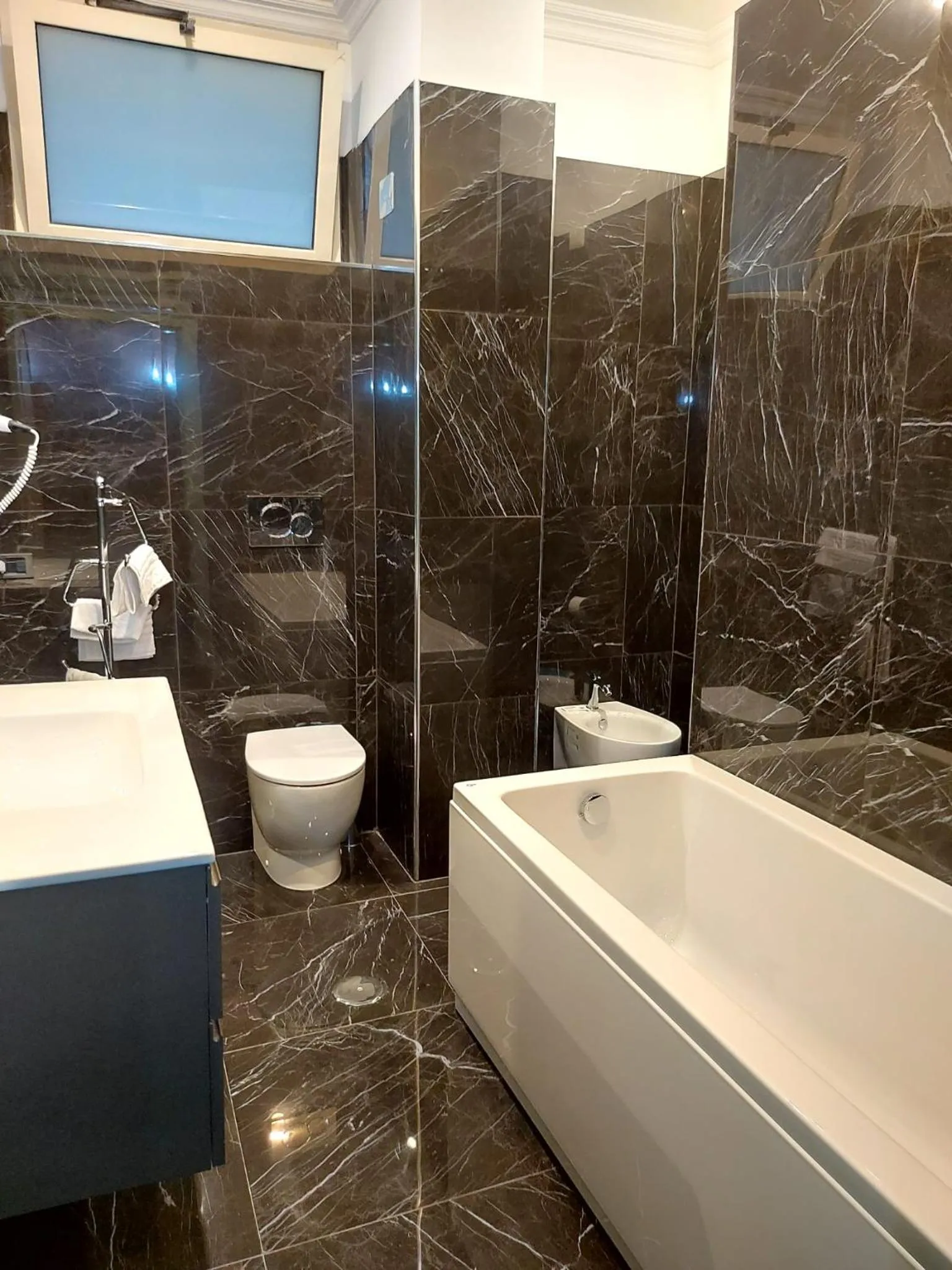 Toilet in Hotel Positano 2