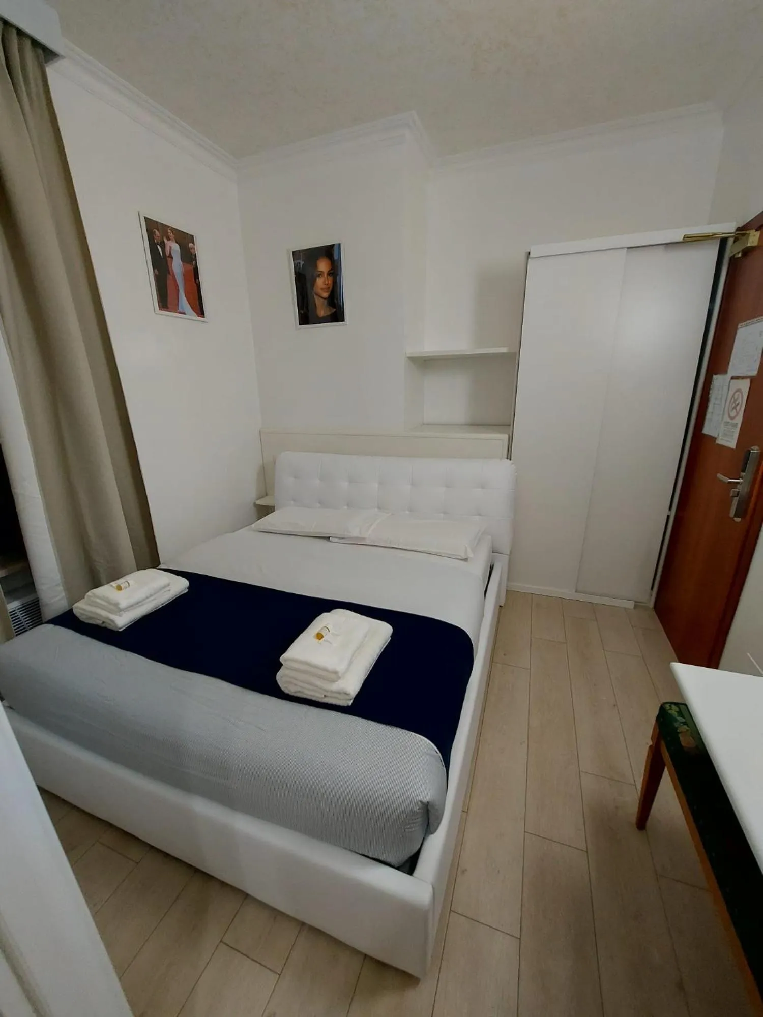 Bed in Hotel Positano 2