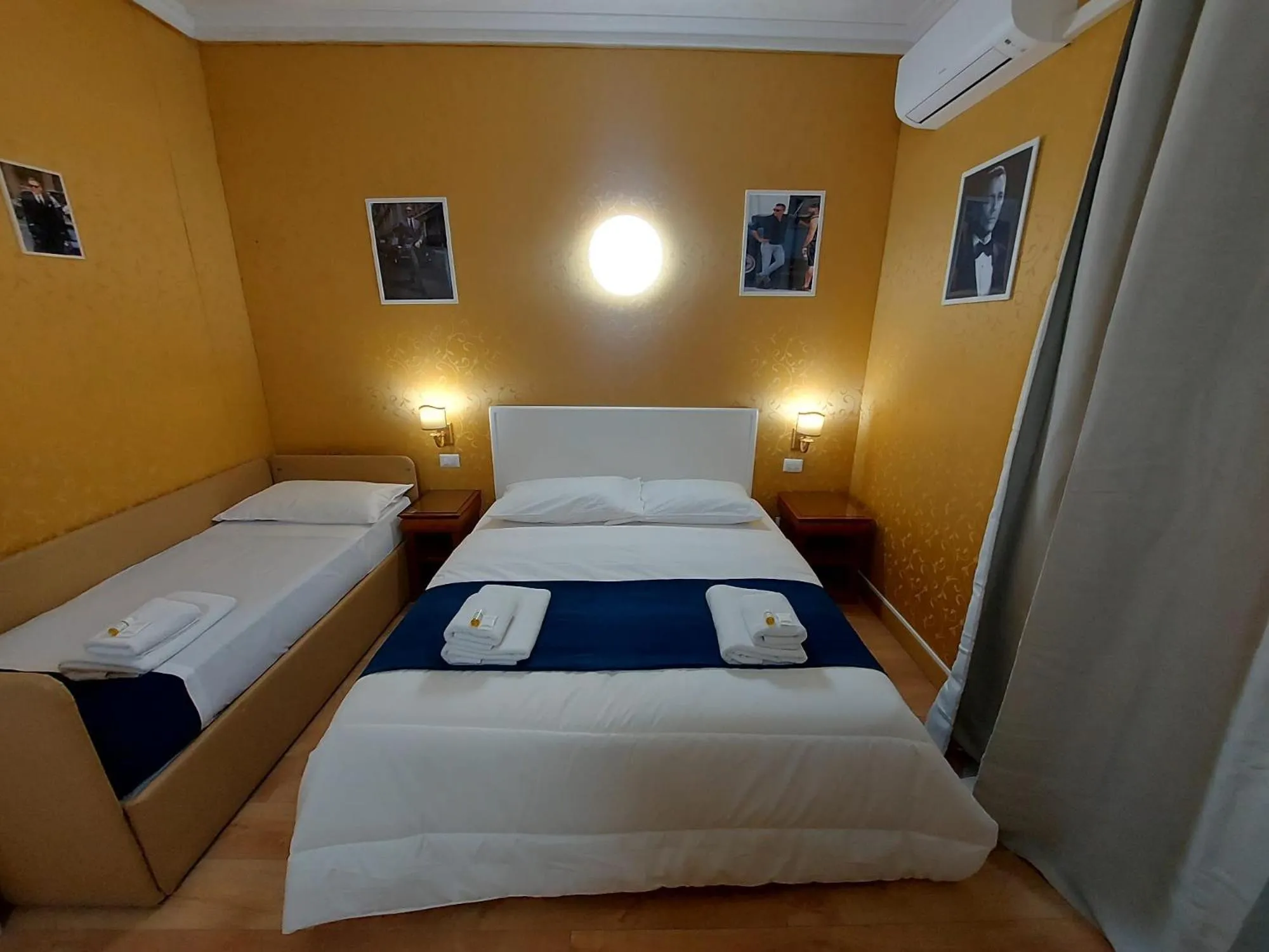 Bed in Hotel Positano 2