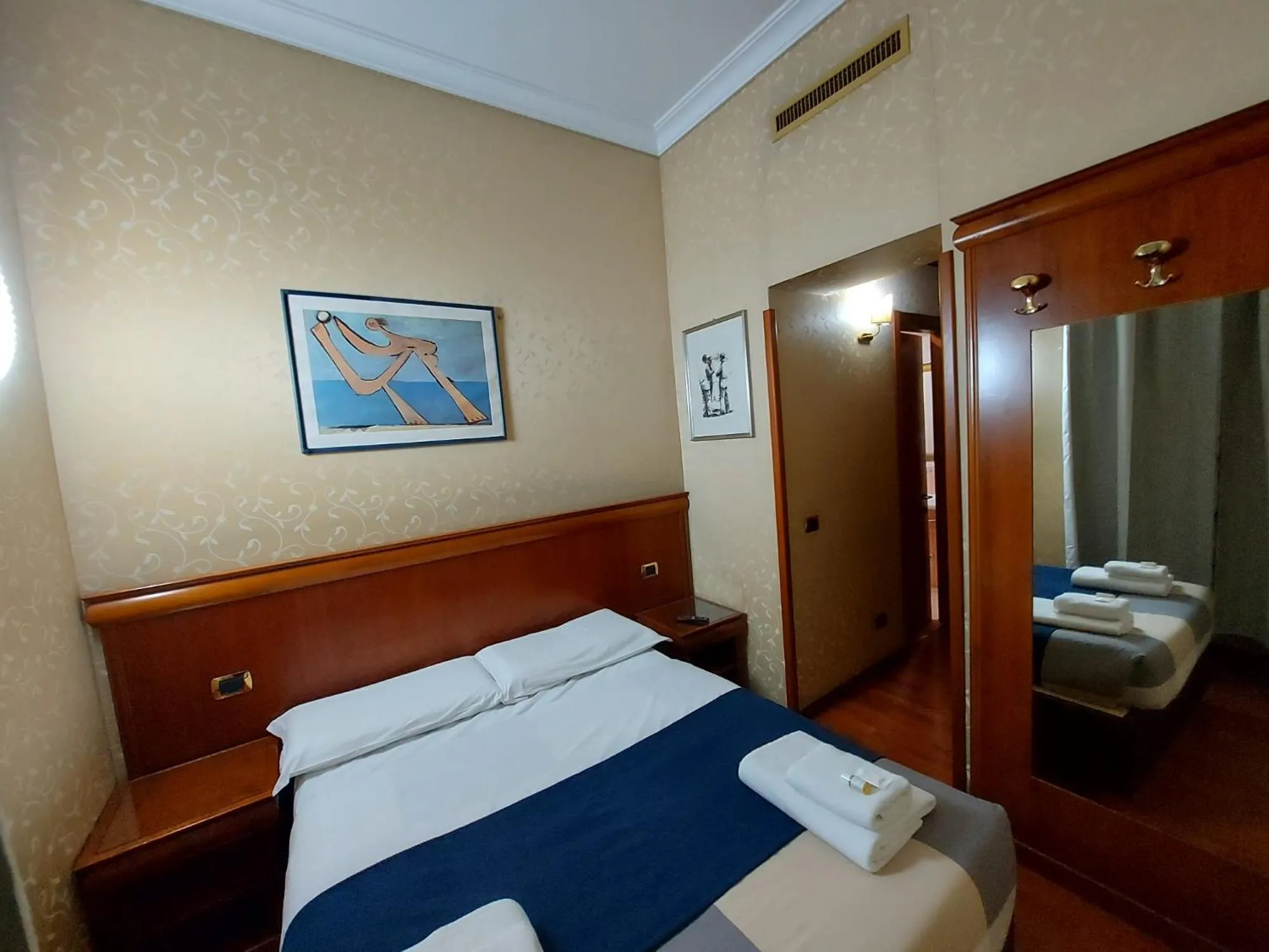 Bed in Hotel Positano 2