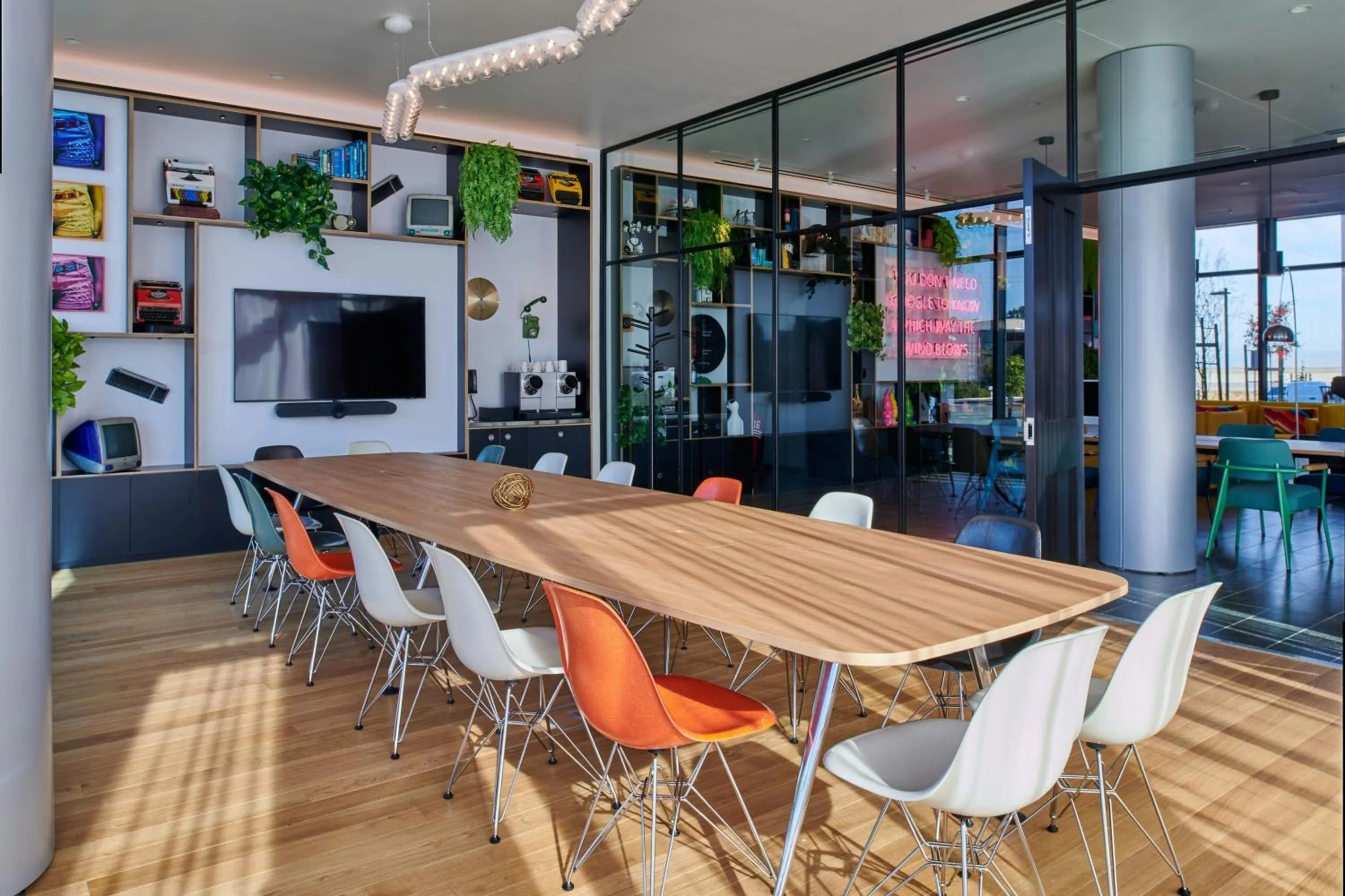 Meeting/conference room in citizenM Menlo Park