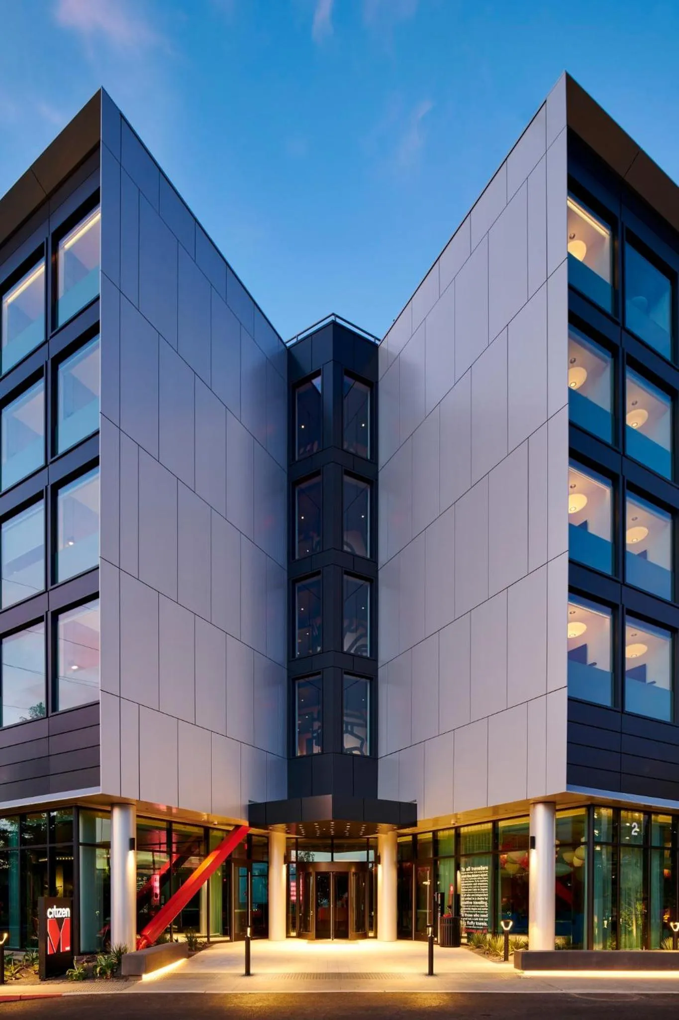 Facade/entrance in citizenM Menlo Park