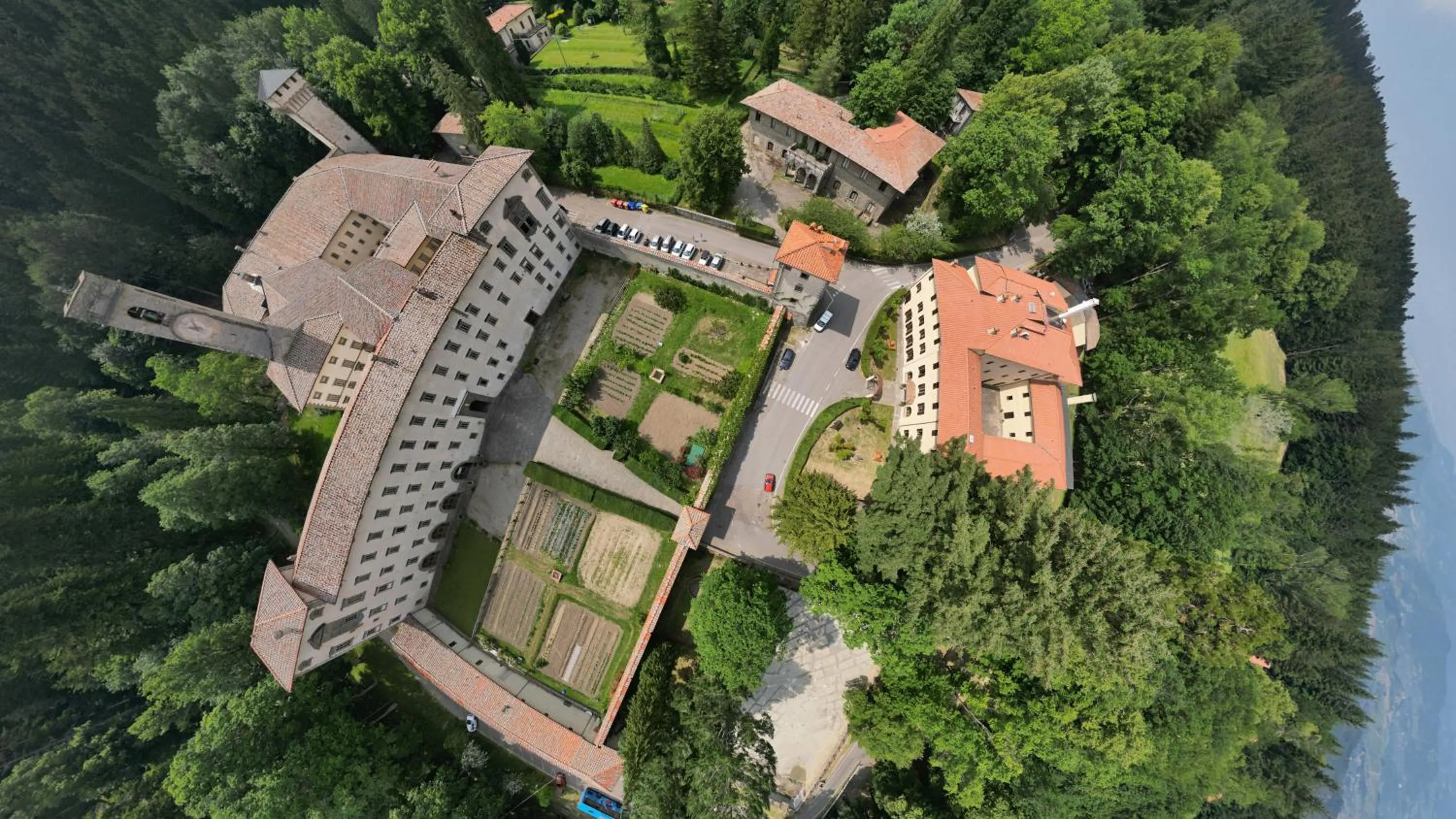 Property building in Hotel Rifugio la Foresta