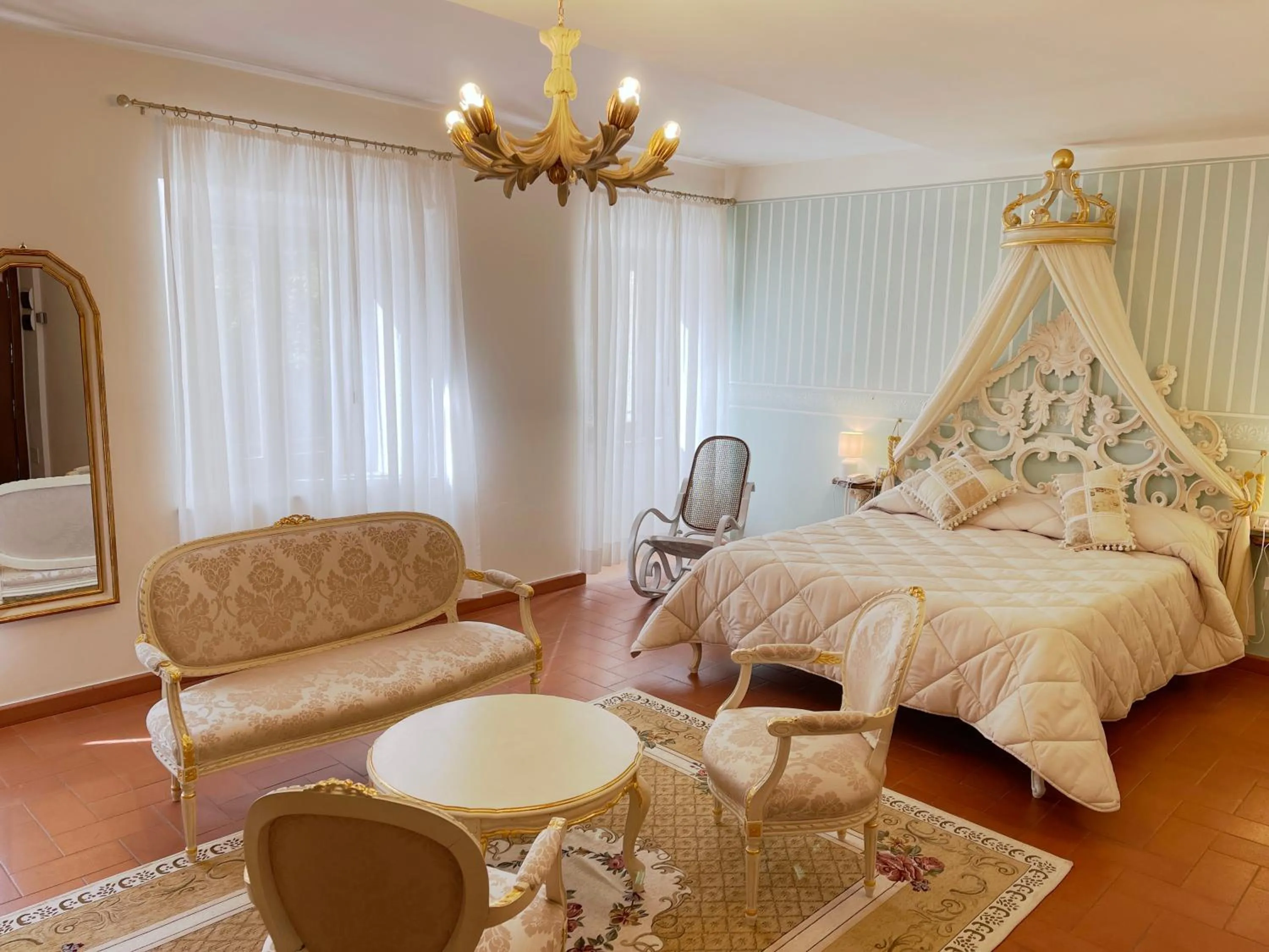 Bedroom, Bed in Hotel Rifugio la Foresta