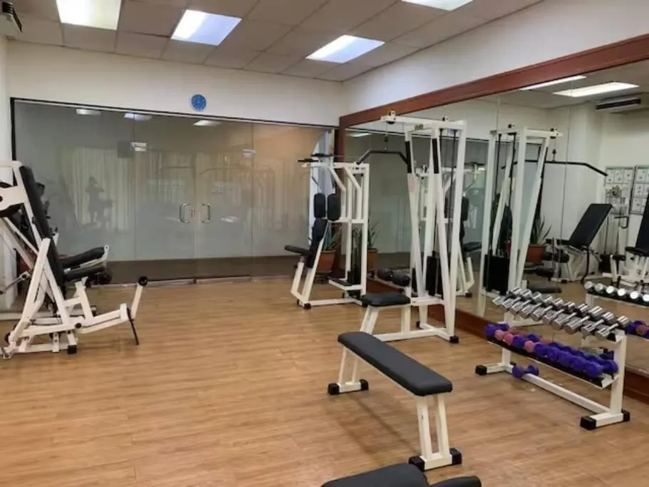 Luscious~ Walking Distance to SEE, SHOP and EAT