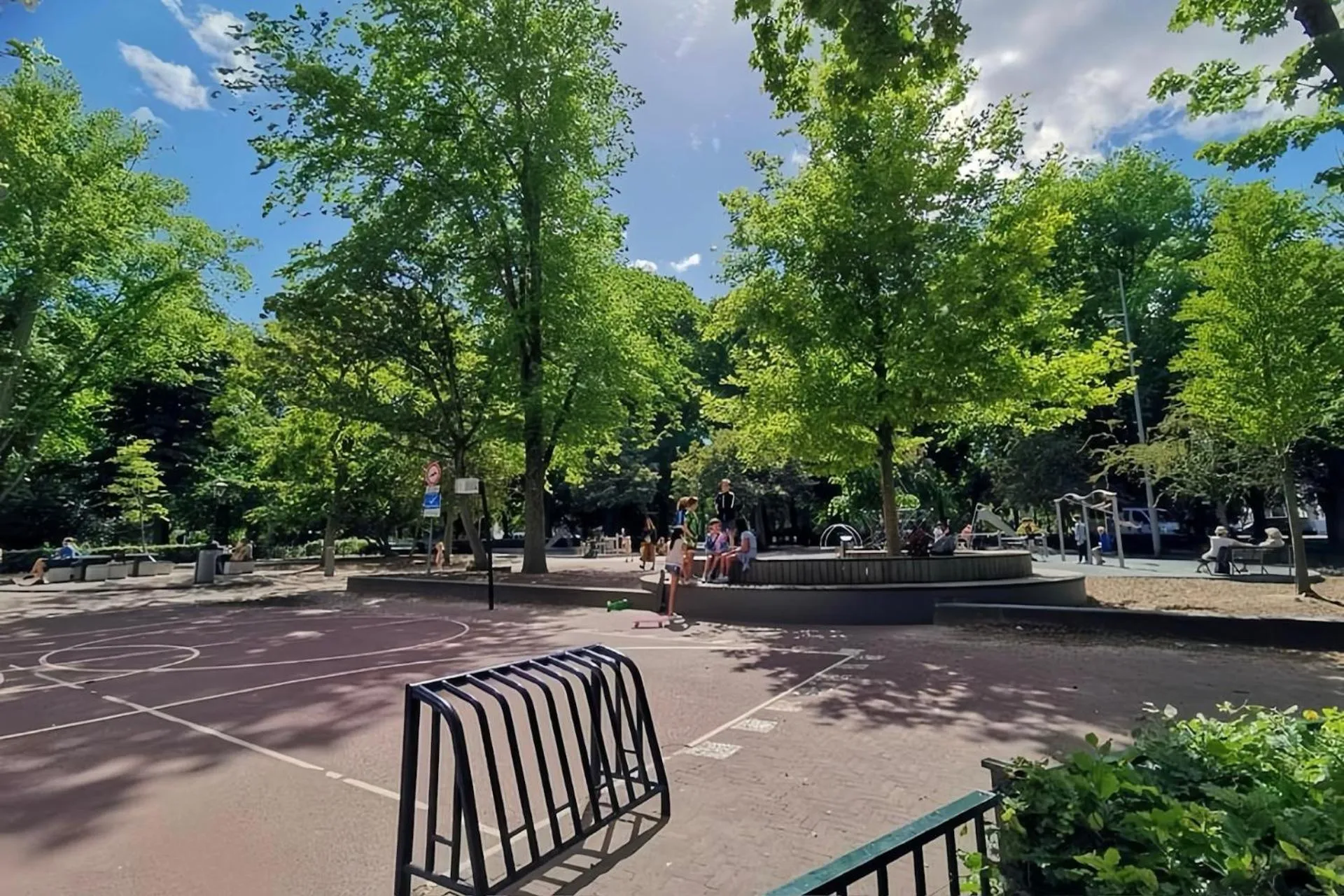 Nearby landmark in Hotel de Munck