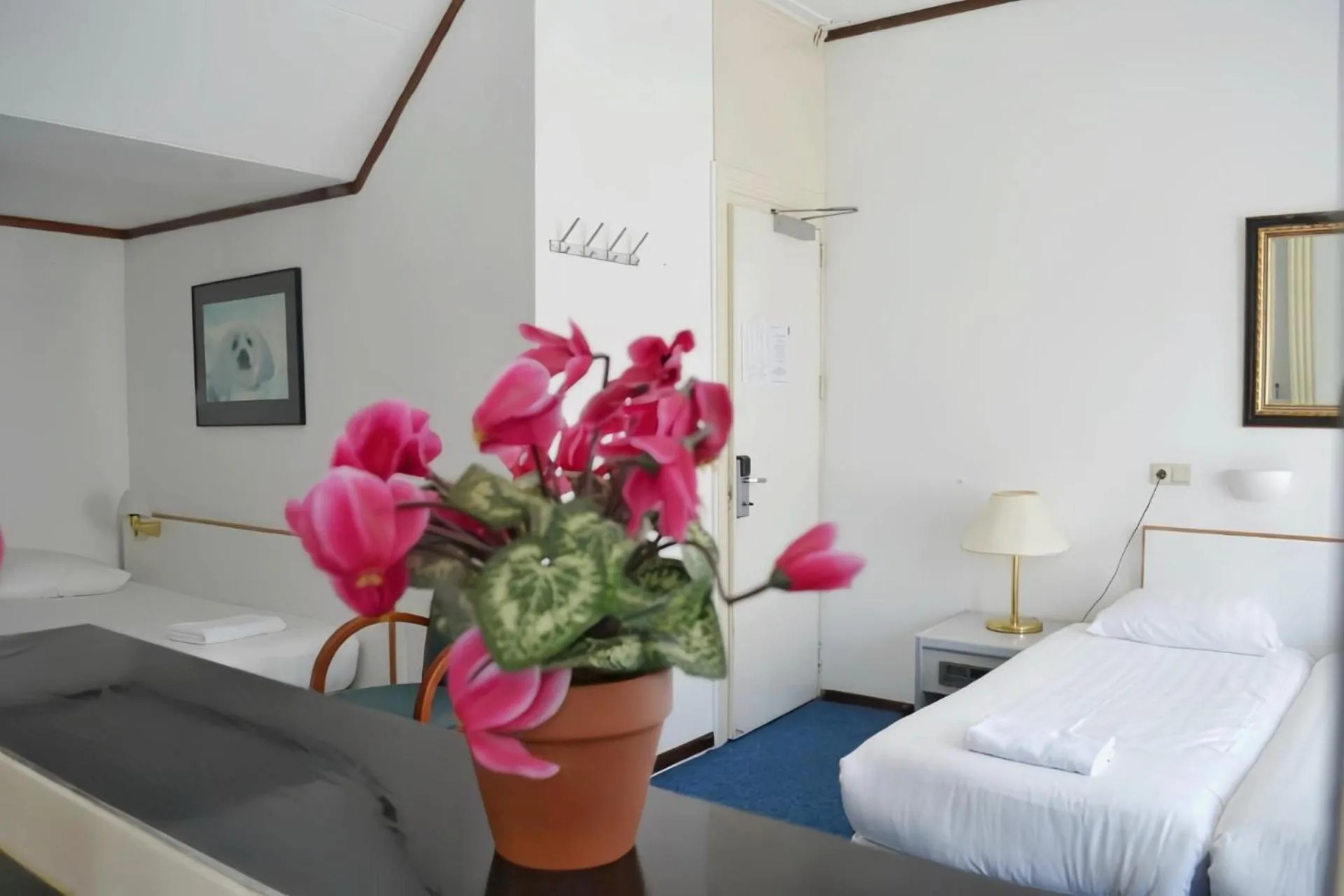 Decorative detail, Bed in Hotel de Munck