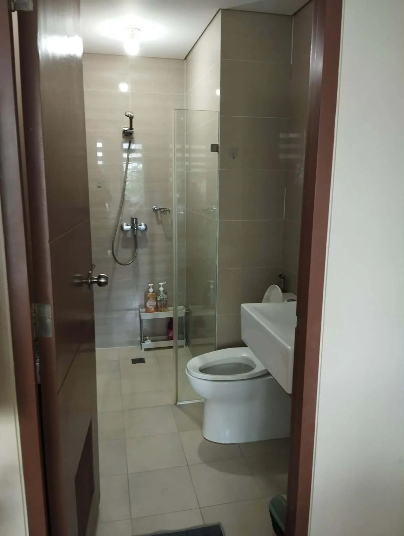 Shower in One Palm and Two Palm Tree Villas