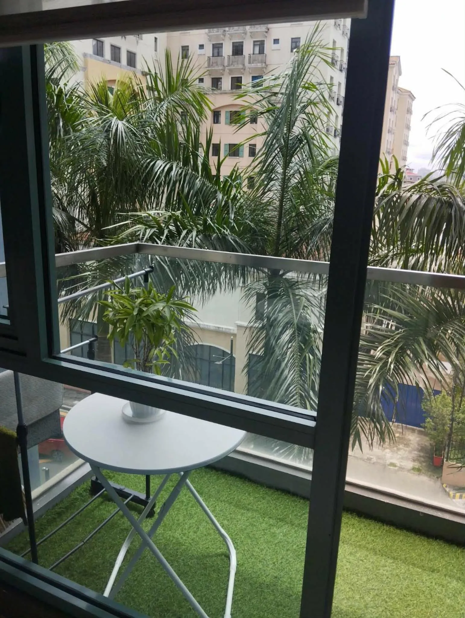 Balcony/Terrace in One Palm and Two Palm Tree Villas