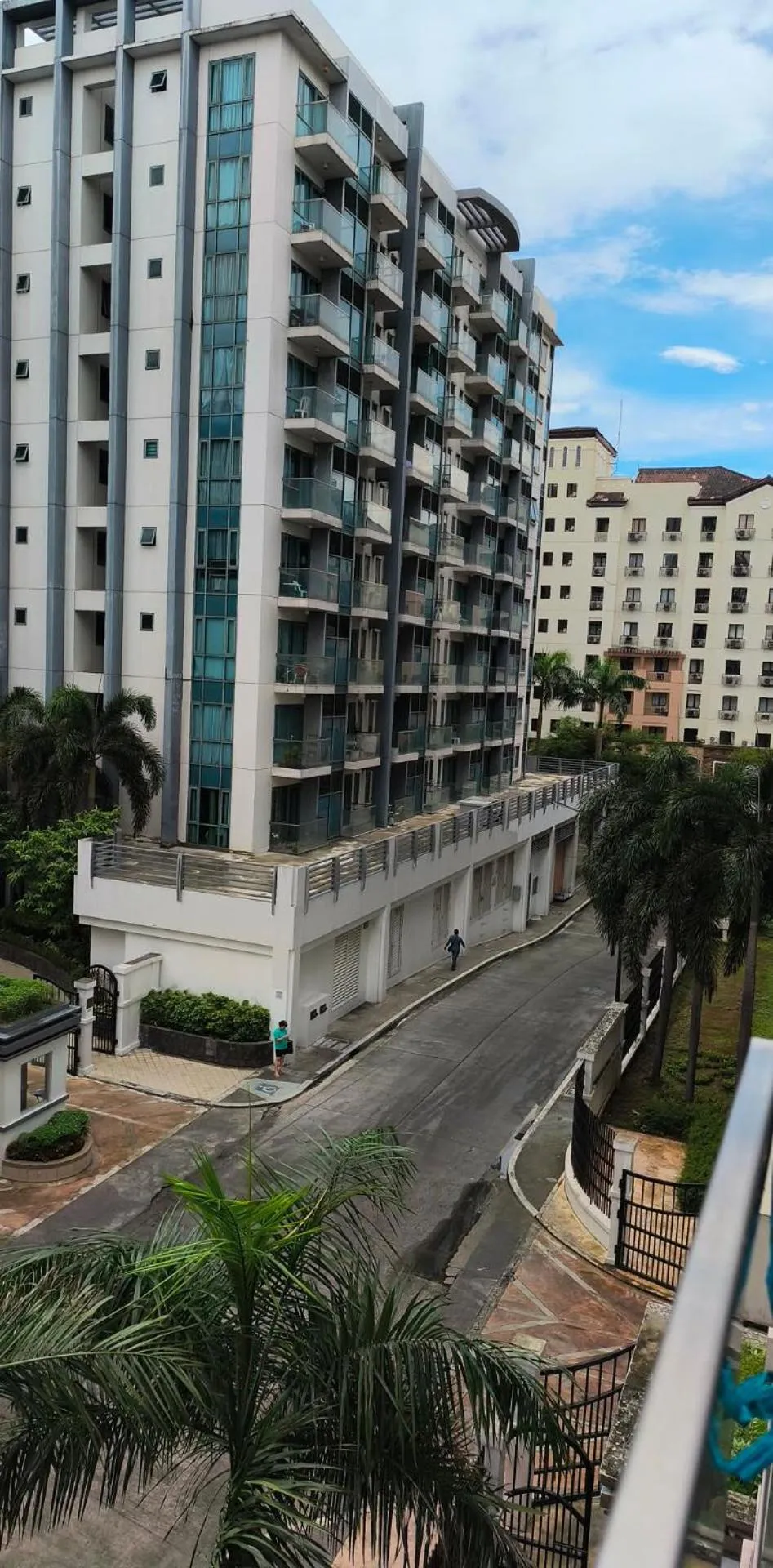 One Palm and Two Palm Tree Villas