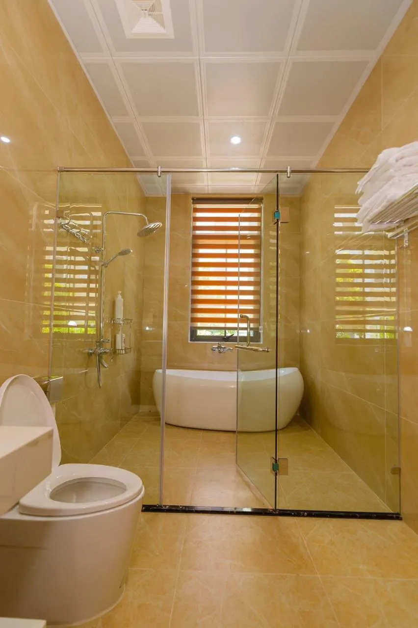 Bathroom in Sunshine Hạ Long Hotel