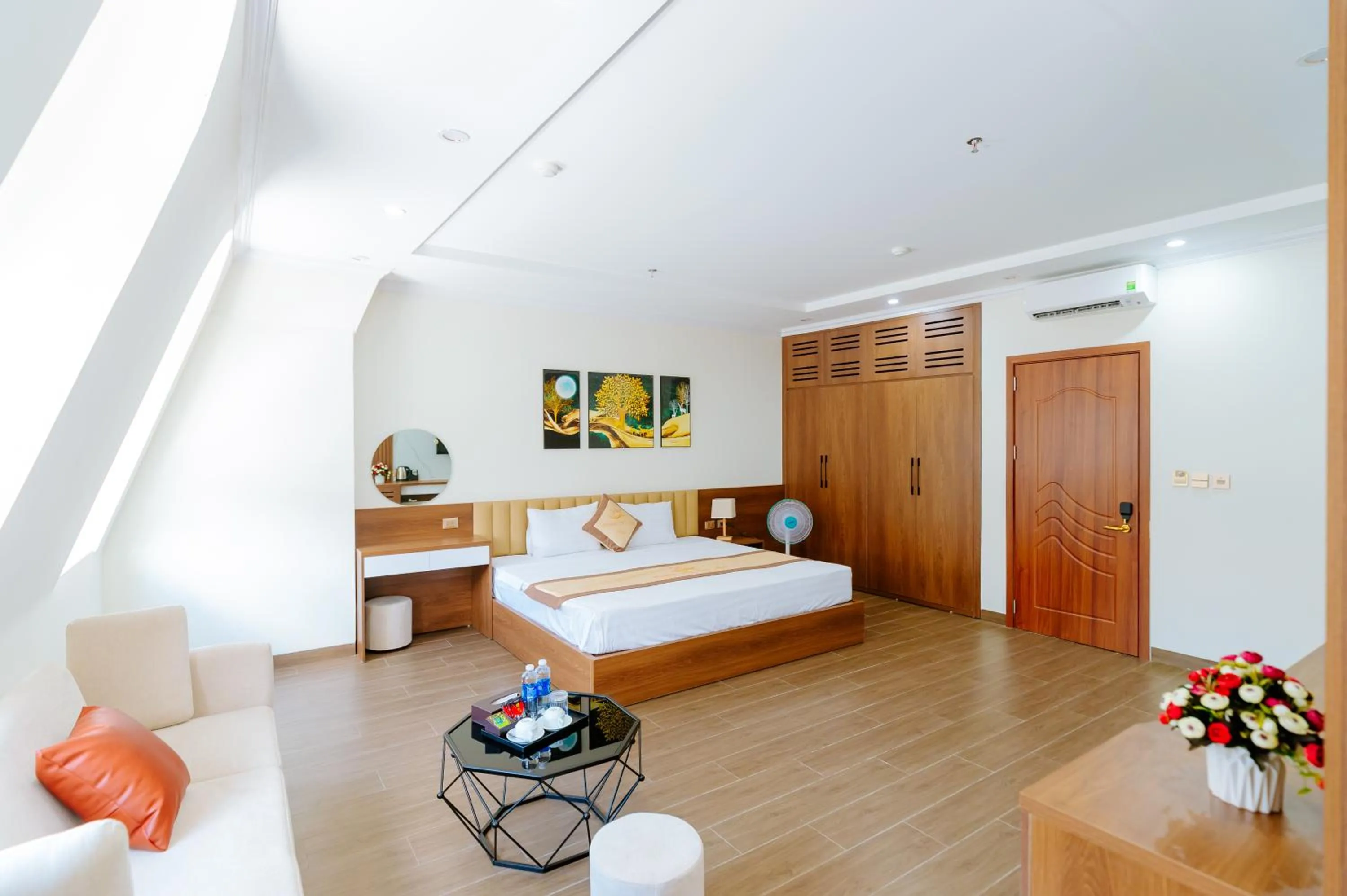 Bed in Sunshine Hạ Long Hotel