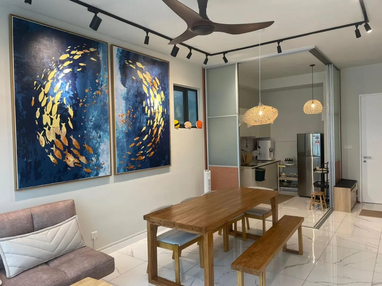 Living room in Cubic Botanical Suites Bangsar South by HomeBrickz