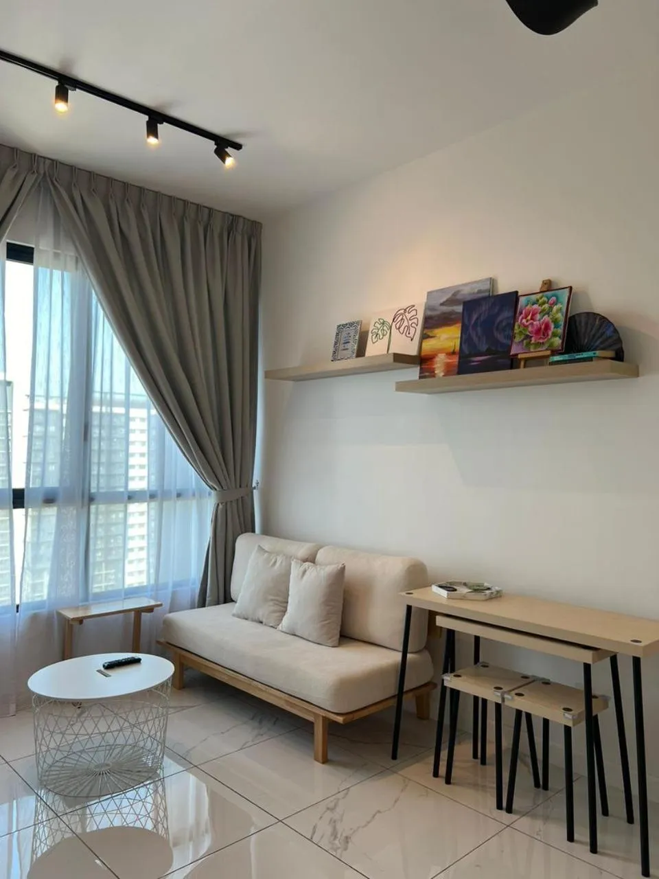 Living room in Cubic Botanical Suites Bangsar South by HomeBrickz