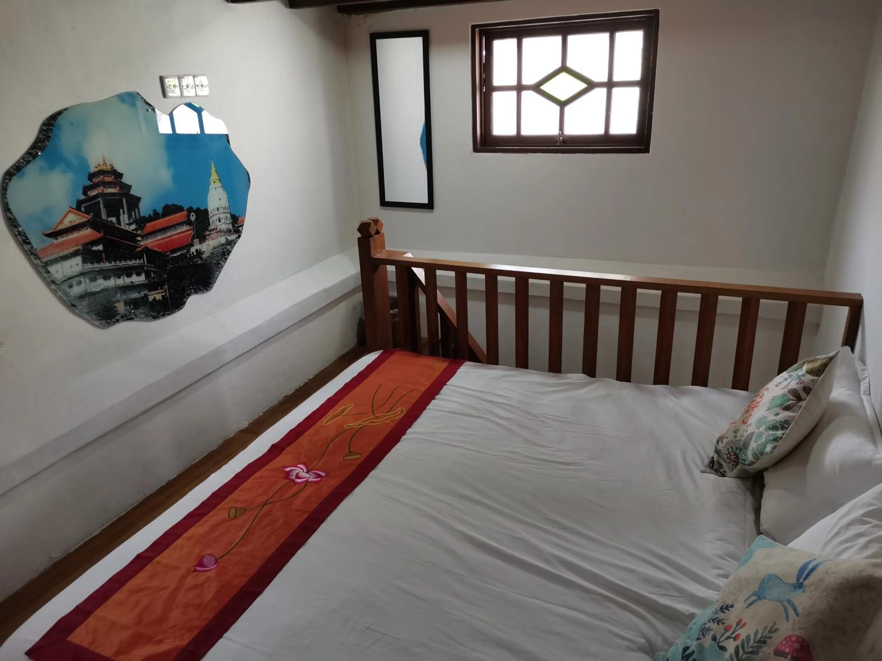 Bed in RANGOON RESIDENCES +
