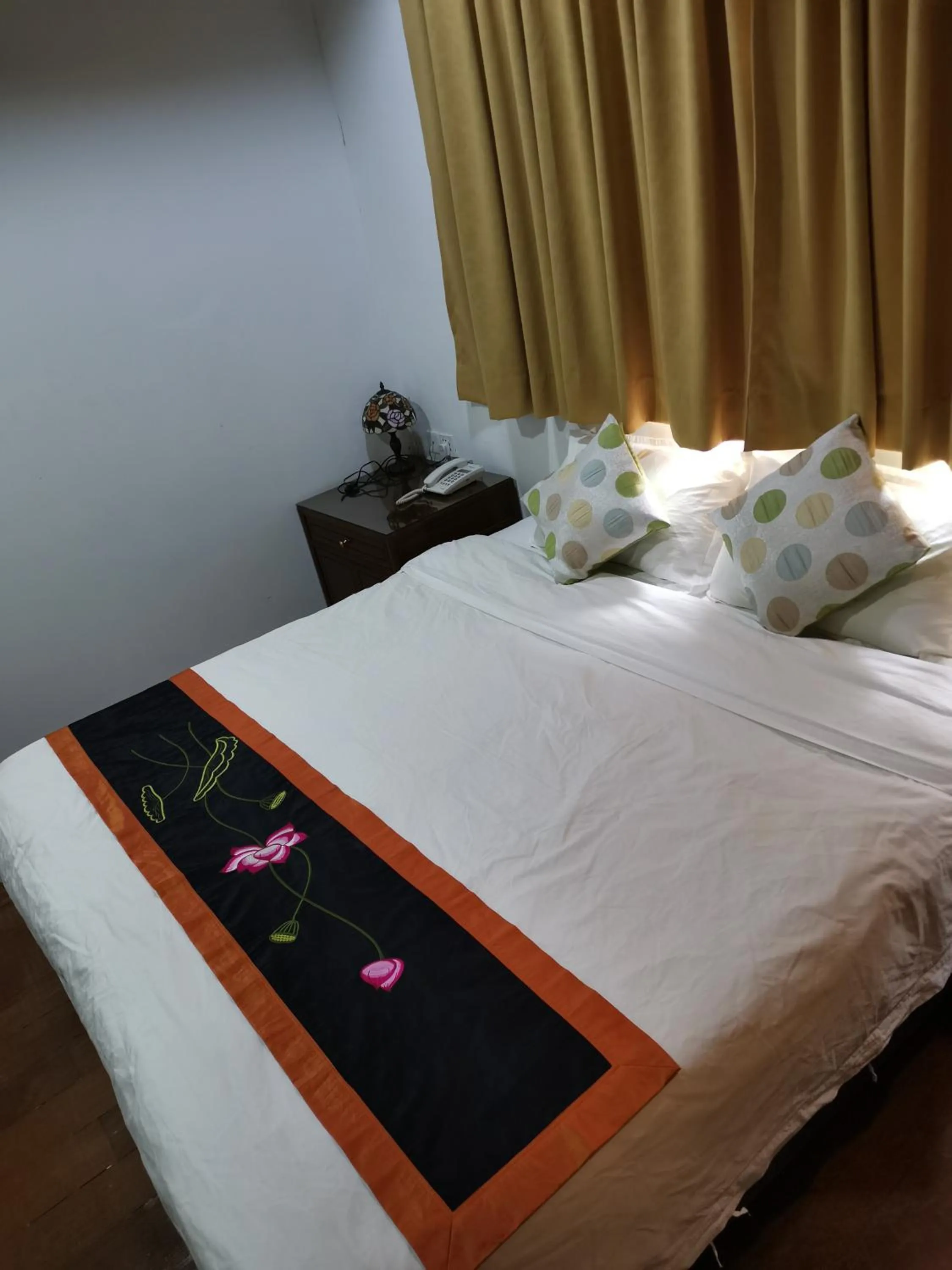 Bed in RANGOON RESIDENCES +