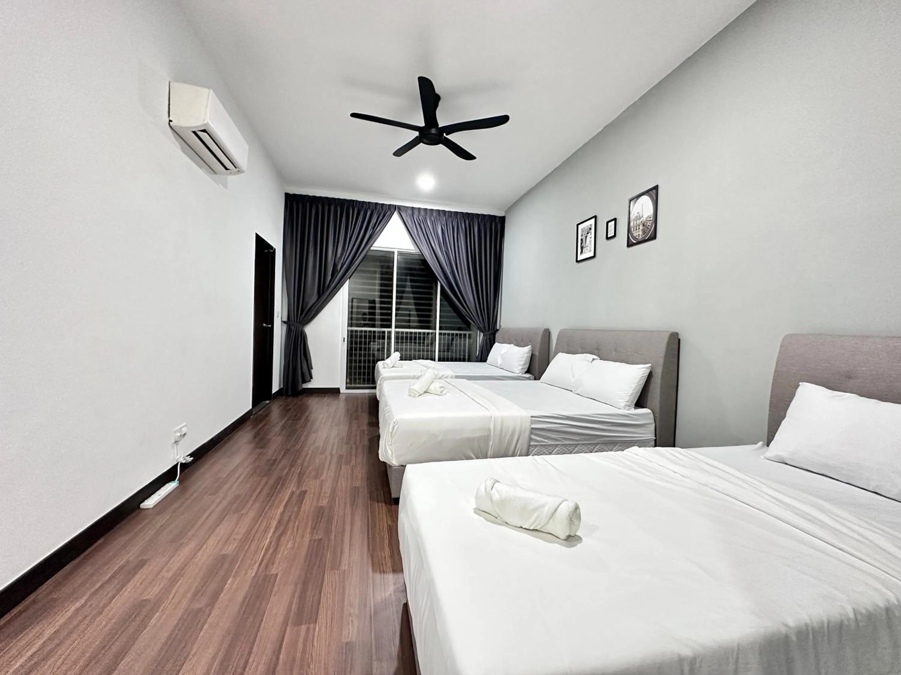 Bed in Queen’s Villa for 28Pax @Central of Penang