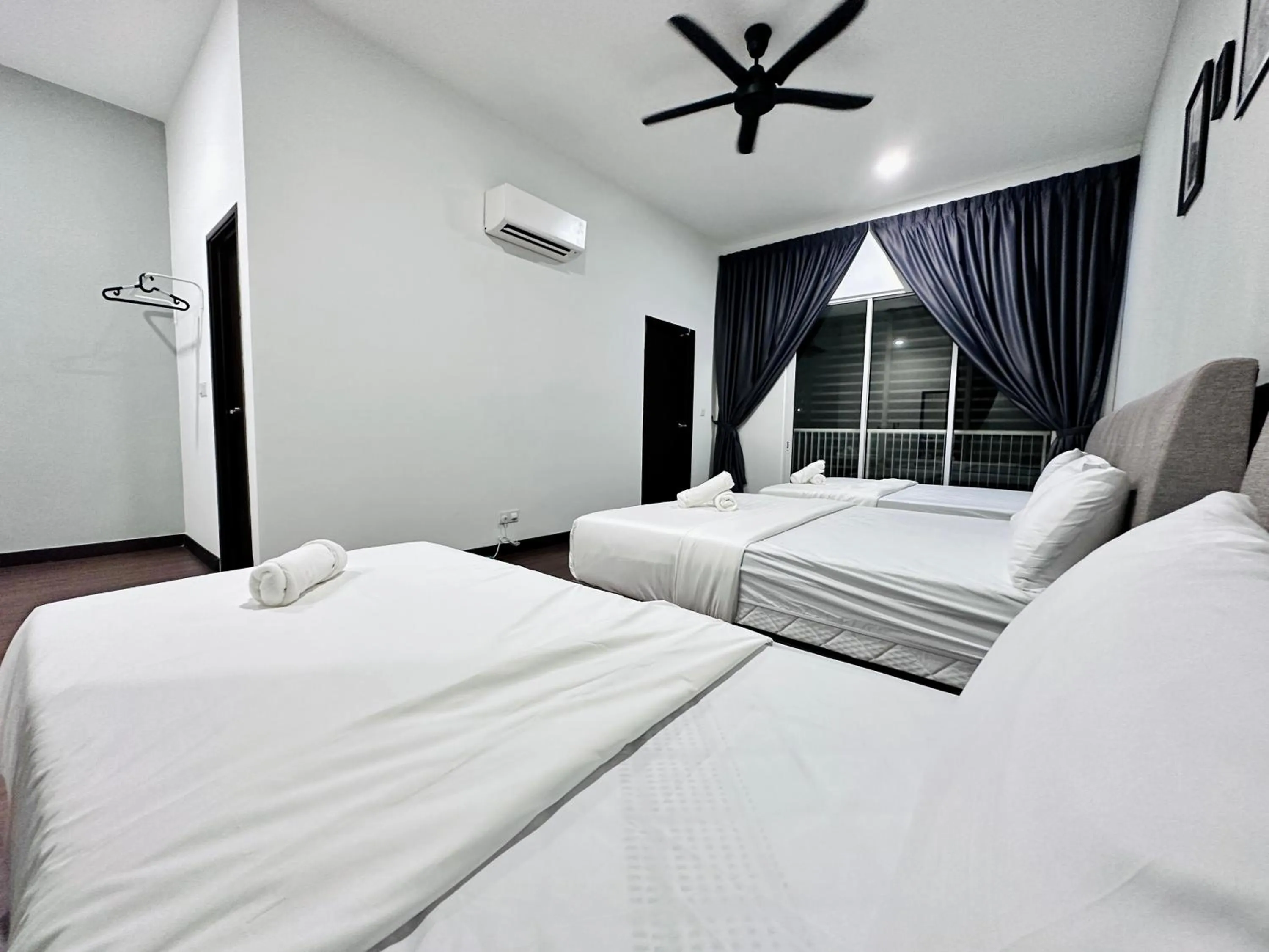 Bed in Queen’s Villa for 28Pax @Central of Penang