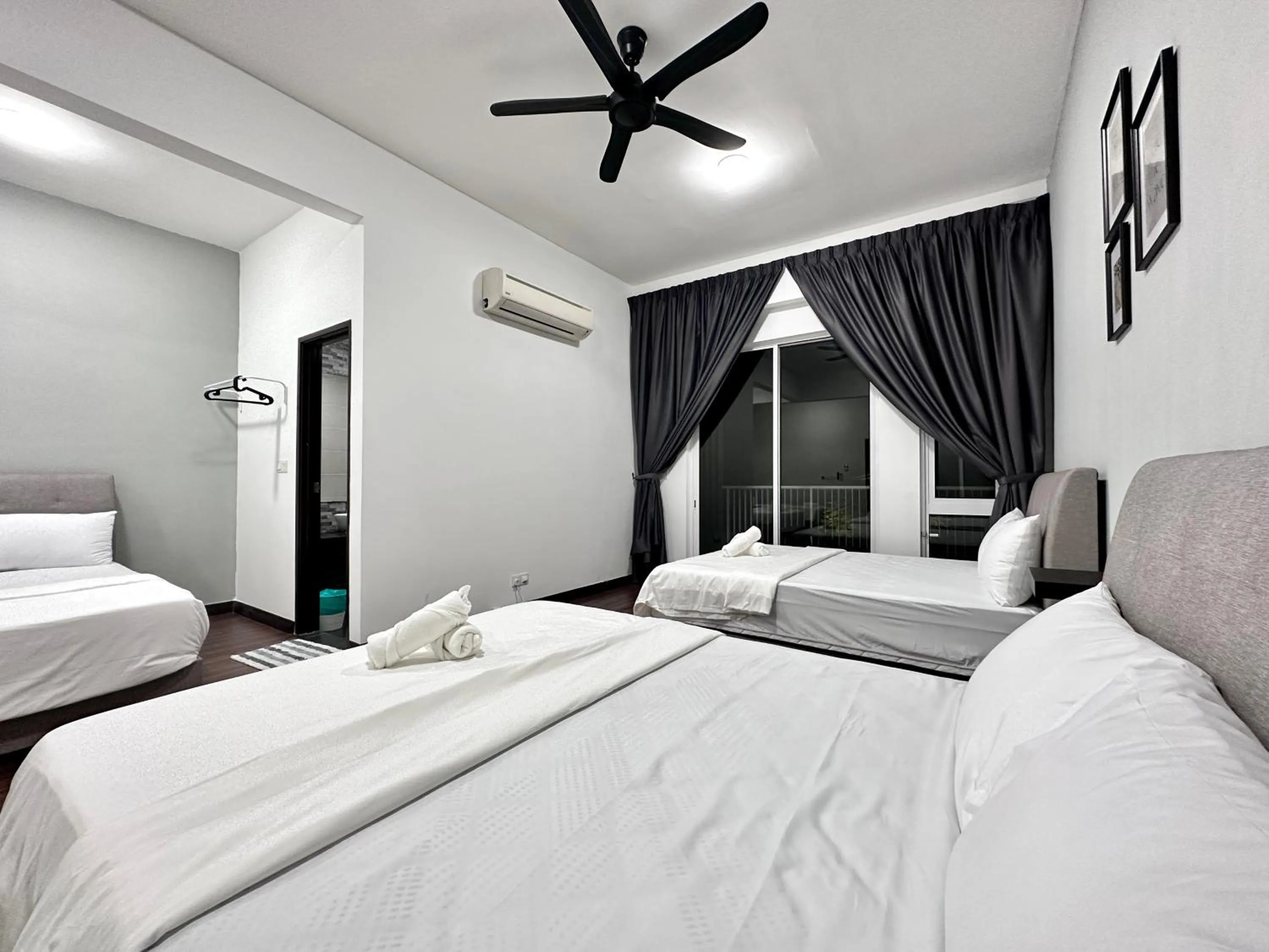 Bed in Queen’s Villa for 28Pax @Central of Penang