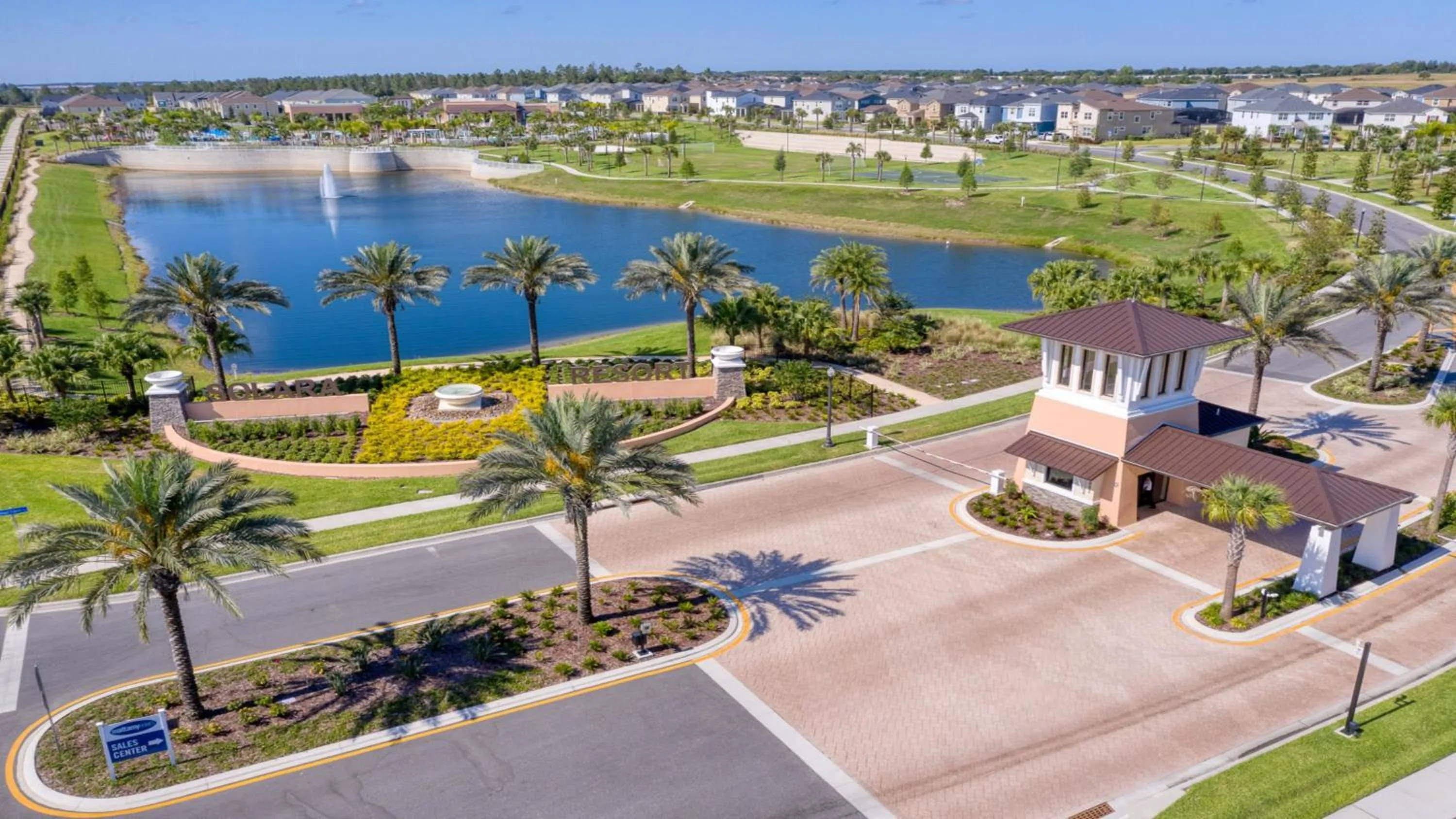 Swimming pool in Resort-Style Home with Pool, Near Disney!