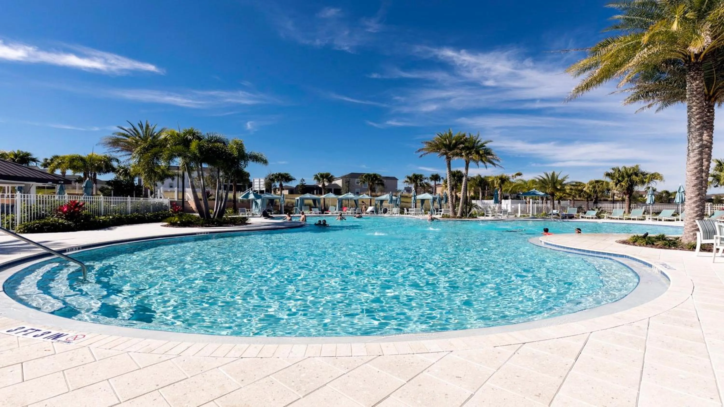 Swimming pool in Resort-Style Home with Pool, Near Disney!