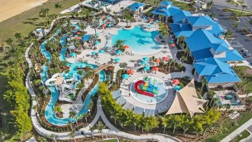 Opulent Villa in Resort Near Theme Parks & Shops