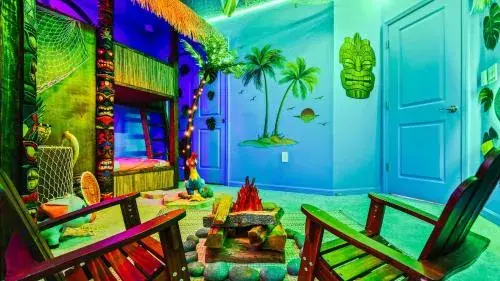 Opulent Villa in Resort Near Theme Parks & Shops Opulent Villa in Resort Near Theme Parks & Shops
