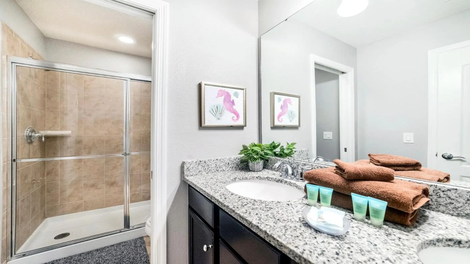 Windsor Greenview Home Pool SPA No Rear Neighbor!