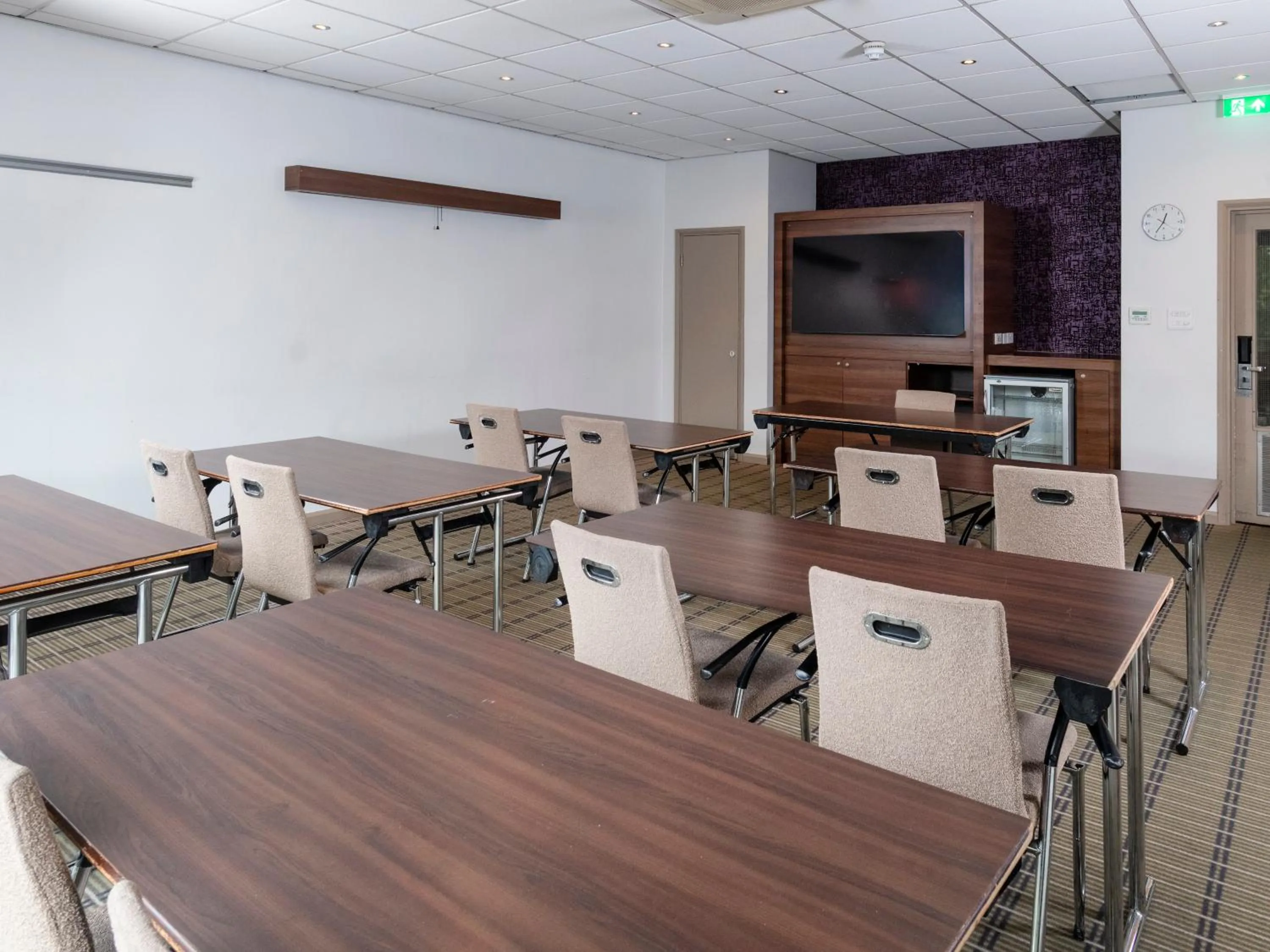 Meeting/conference room in Holiday Inn Express London Greenwich by IHG