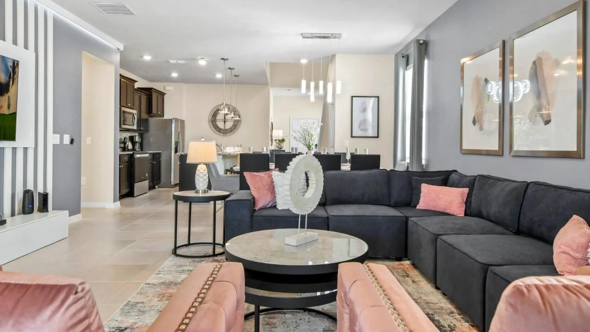 Opulent Villa with Pool & Spa, 10 Miles to Disney