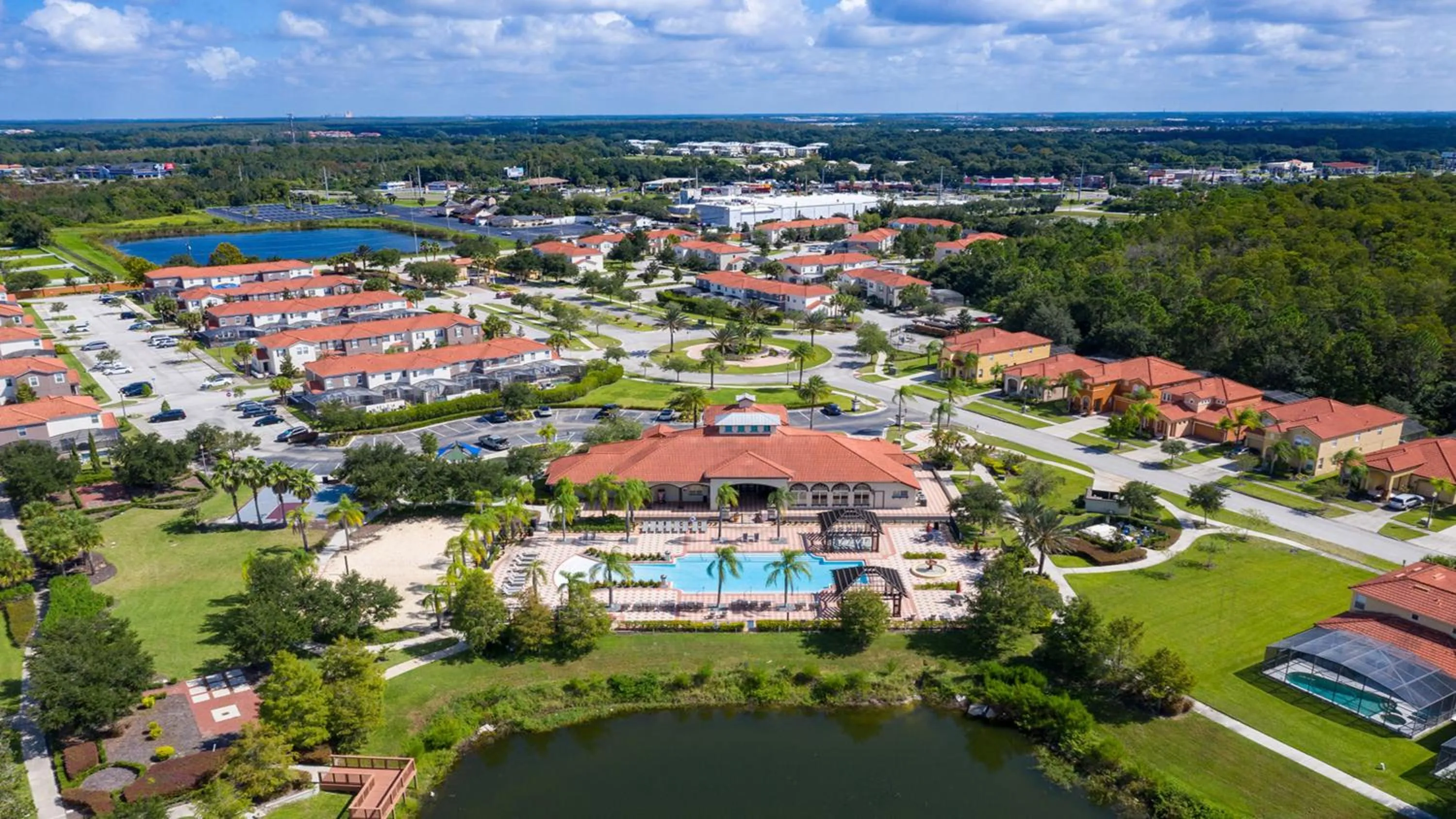 Property building in Lakeview Spacious 12br Themed Home Game/Pool/Spa