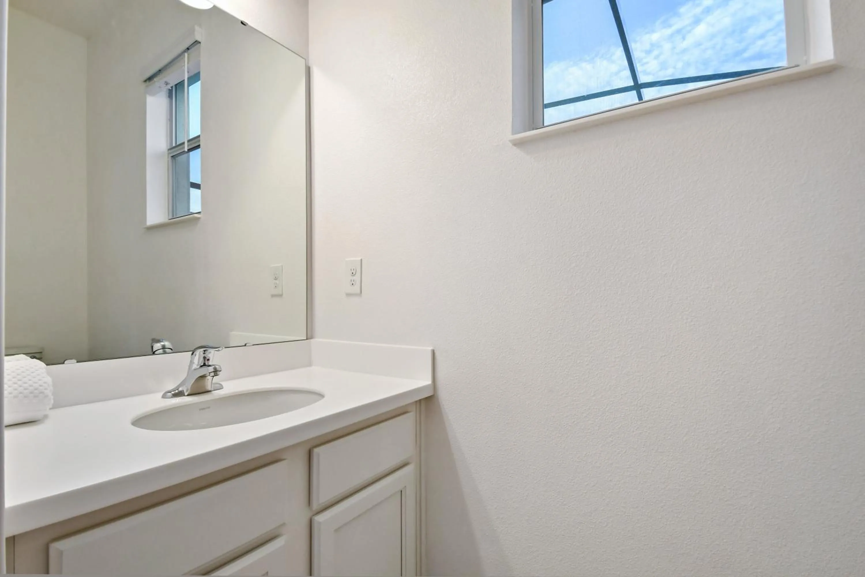 Photo of the whole room in Lakeview Spacious 12br Themed Home Game/Pool/Spa
