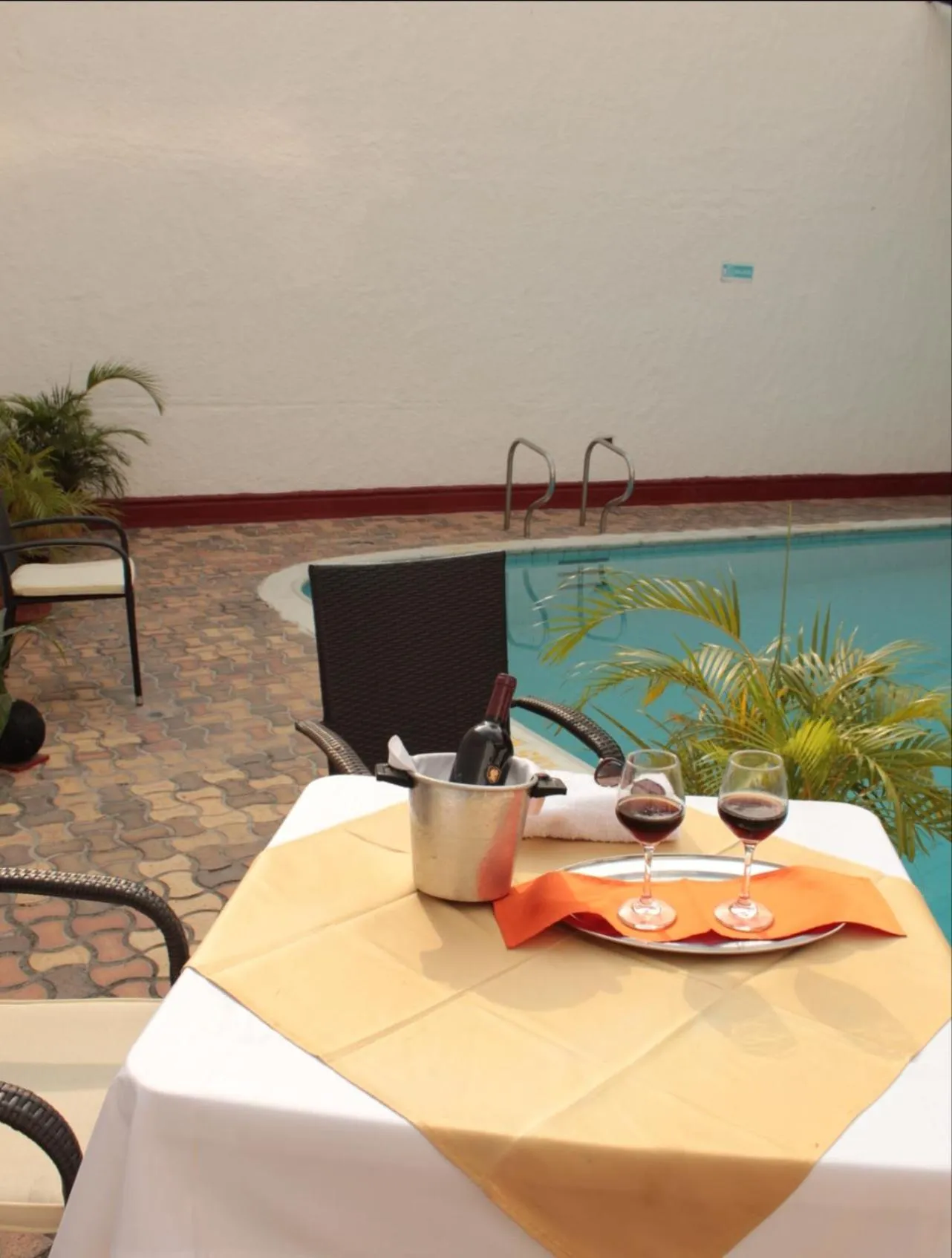 Swimming pool in HOTEL DINASTIA REAL NEIVA