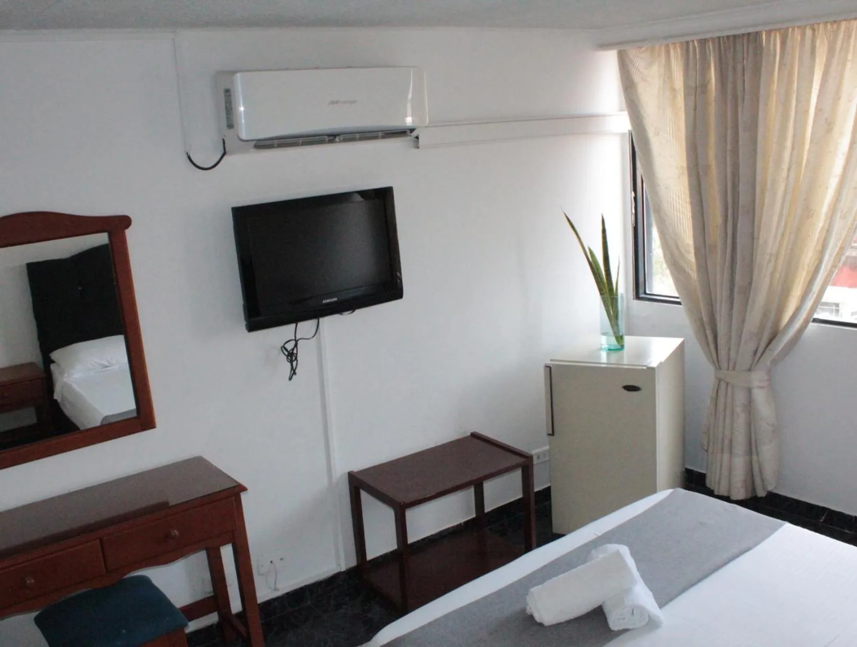 Photo of the whole room, Bed in HOTEL DINASTIA REAL NEIVA