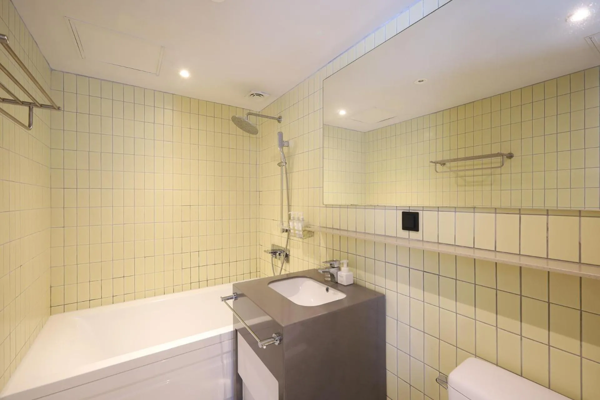 Brown Dot Hotel Haeundae