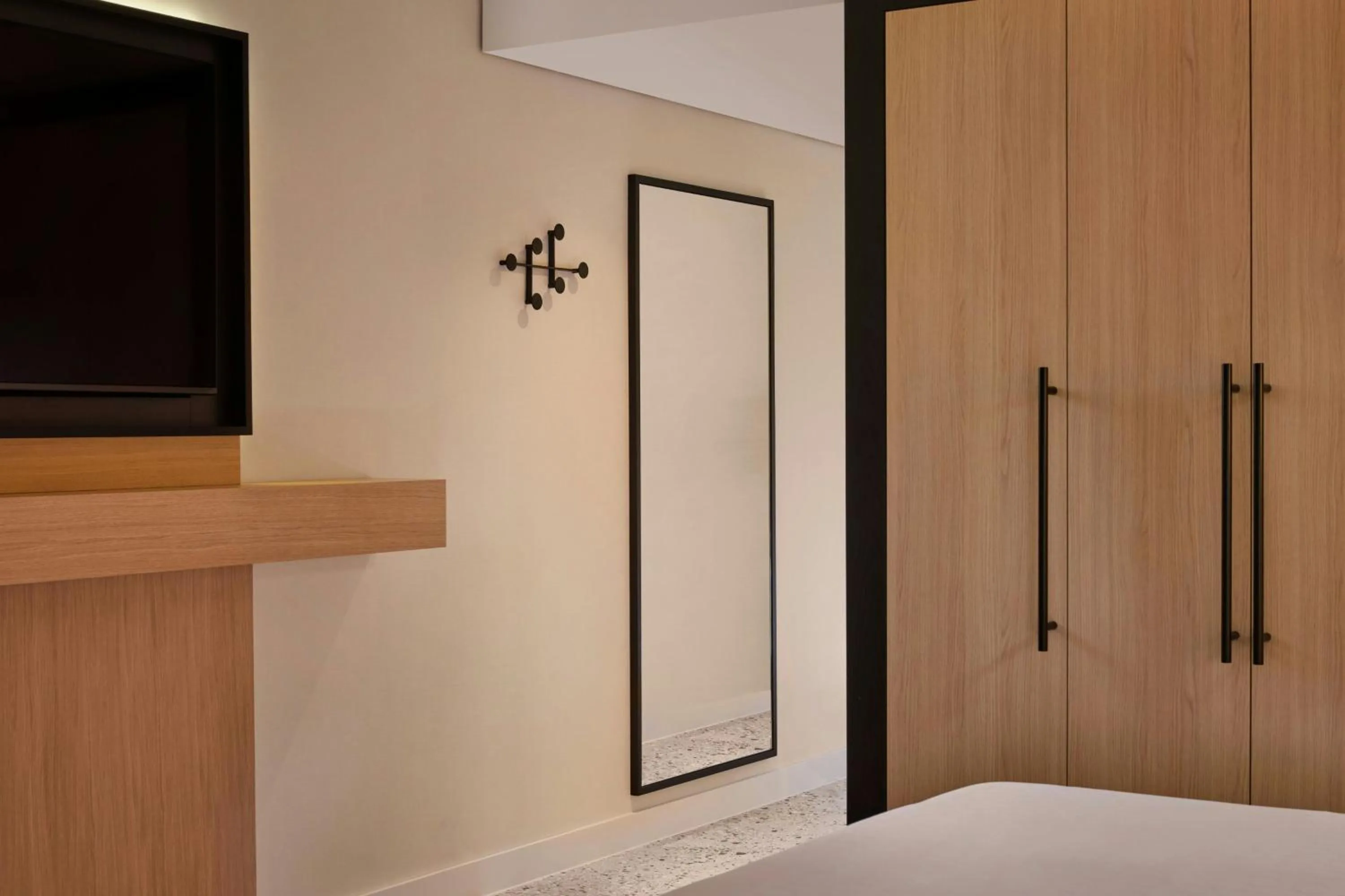 Photo of the whole room, Bed in Sheraton Amsterdam Airport Hotel and Conference Center