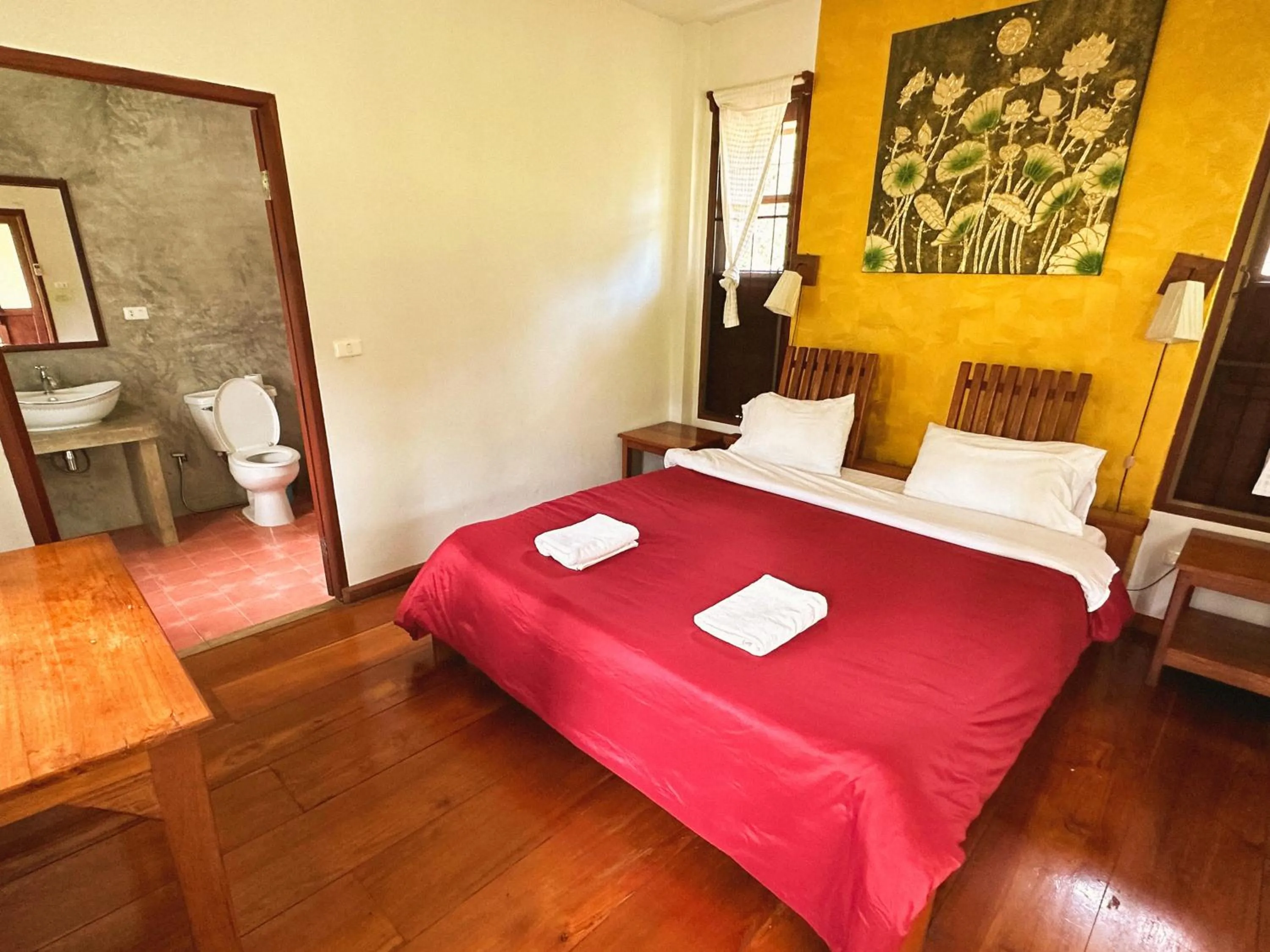 Photo of the whole room, Bed in Pairadise Hotel