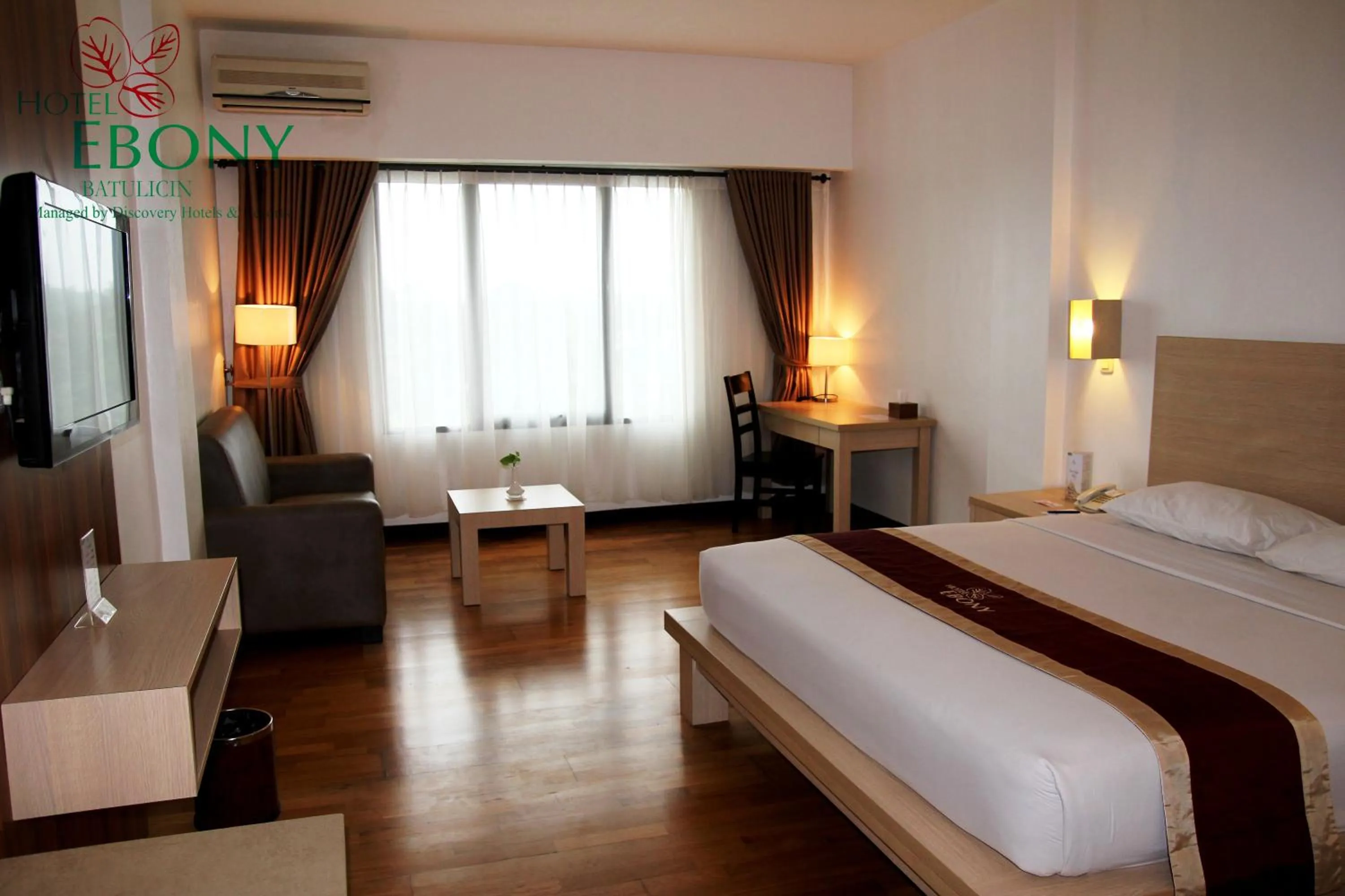 Bedroom, Bed in Hotel Ebony Batulicin