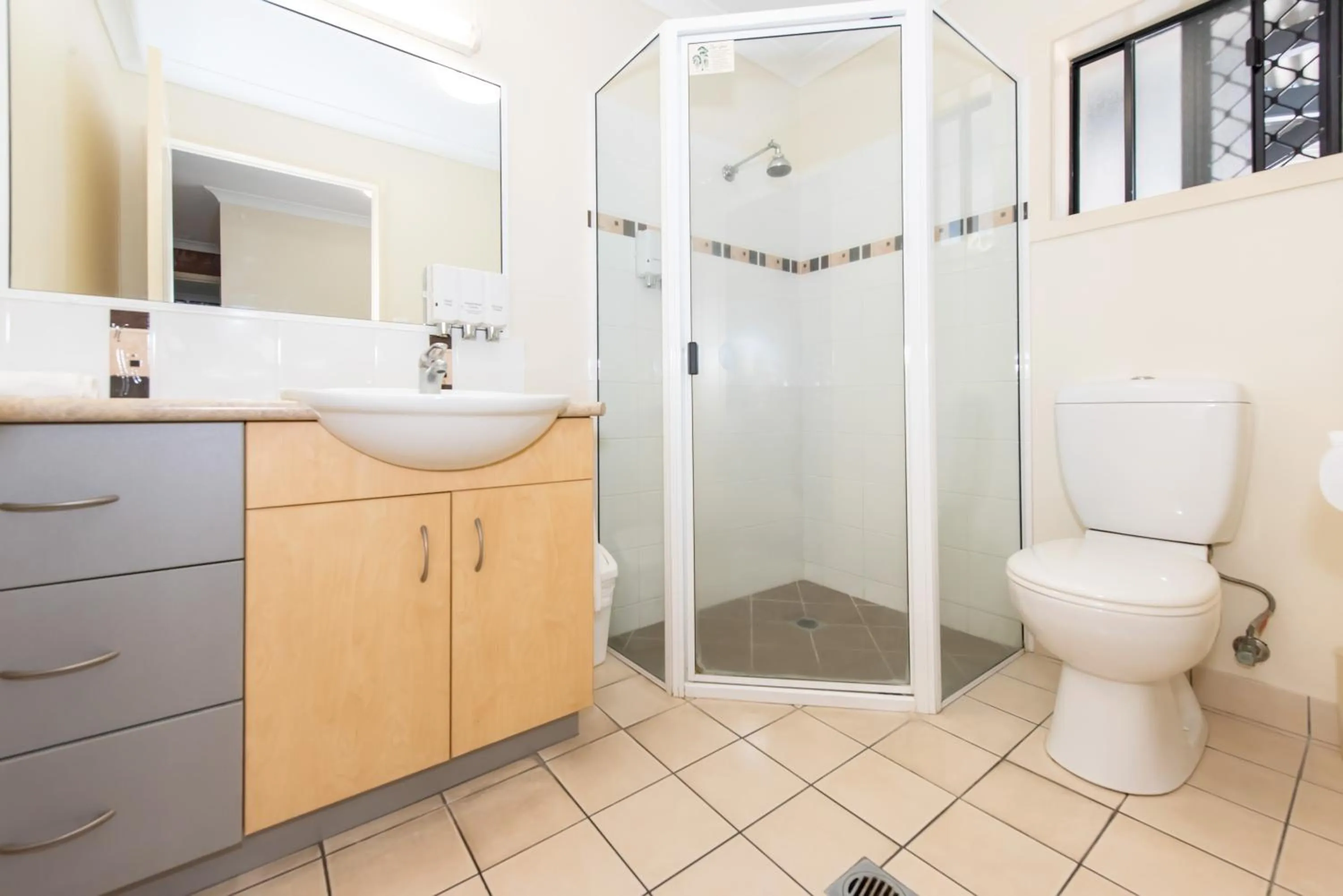 Bathroom in Coral Cay Resort