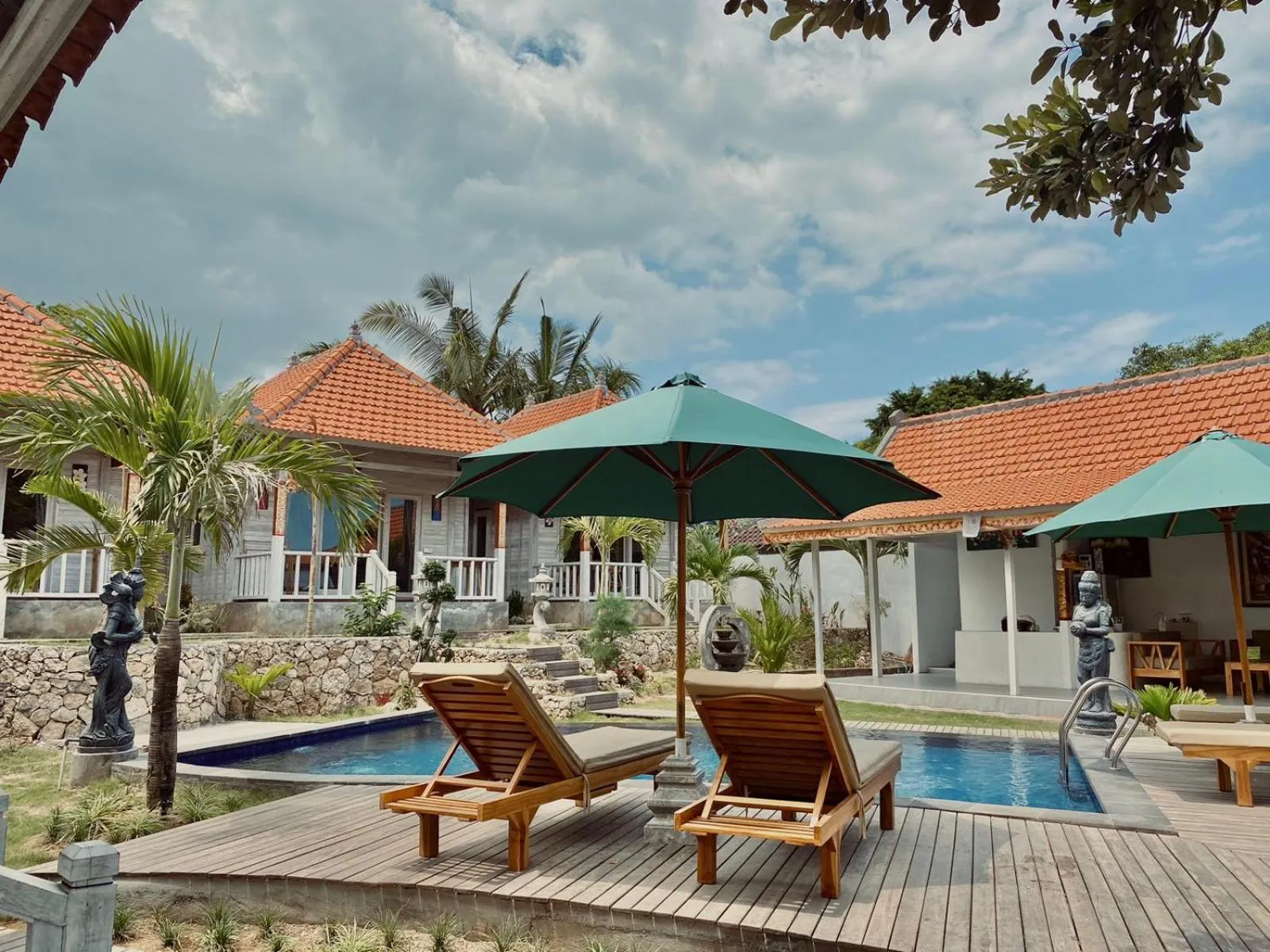 sunbed in Blue Sky Villa Ceningan