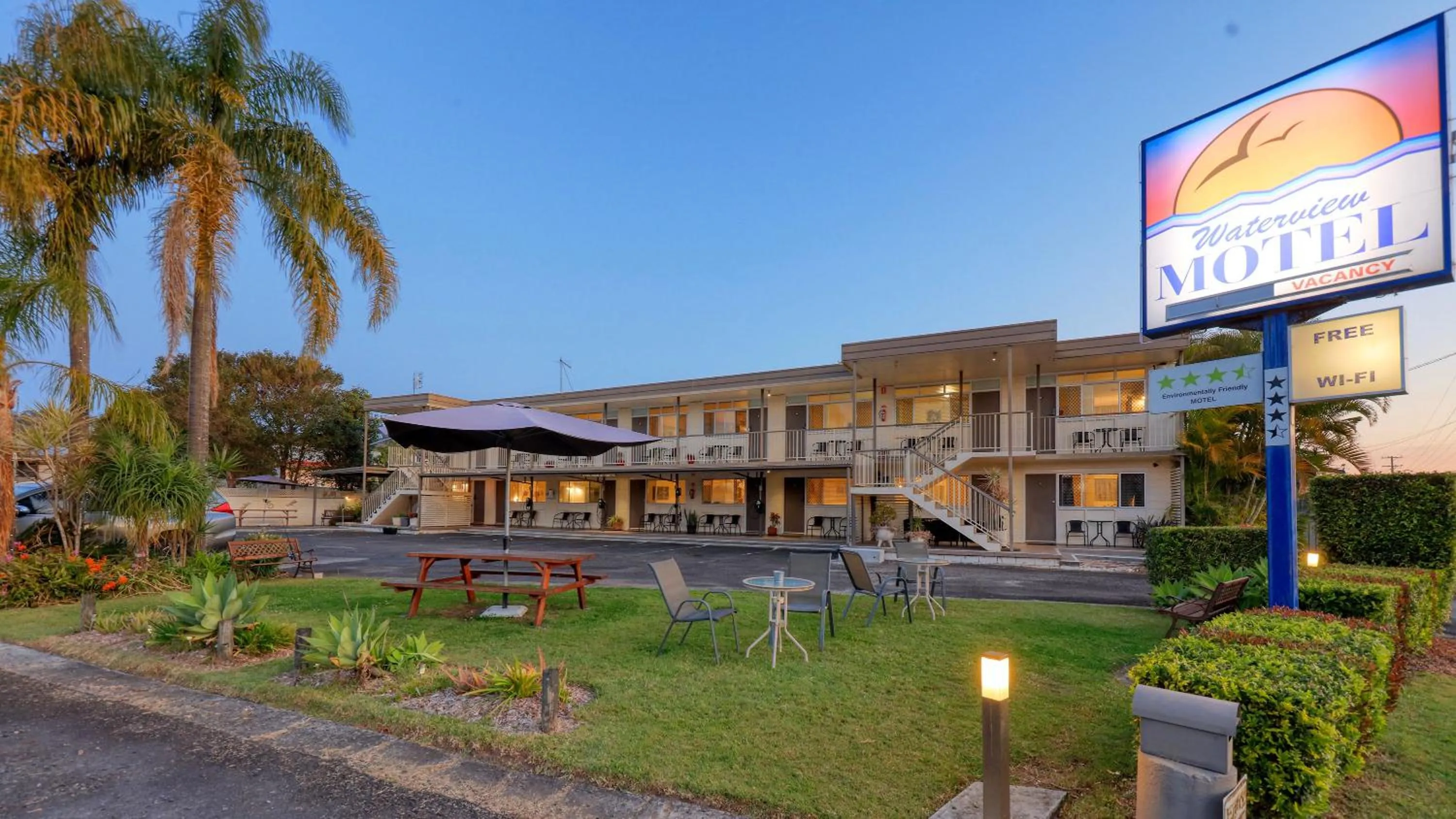 Property building in Waterview Motel Maclean