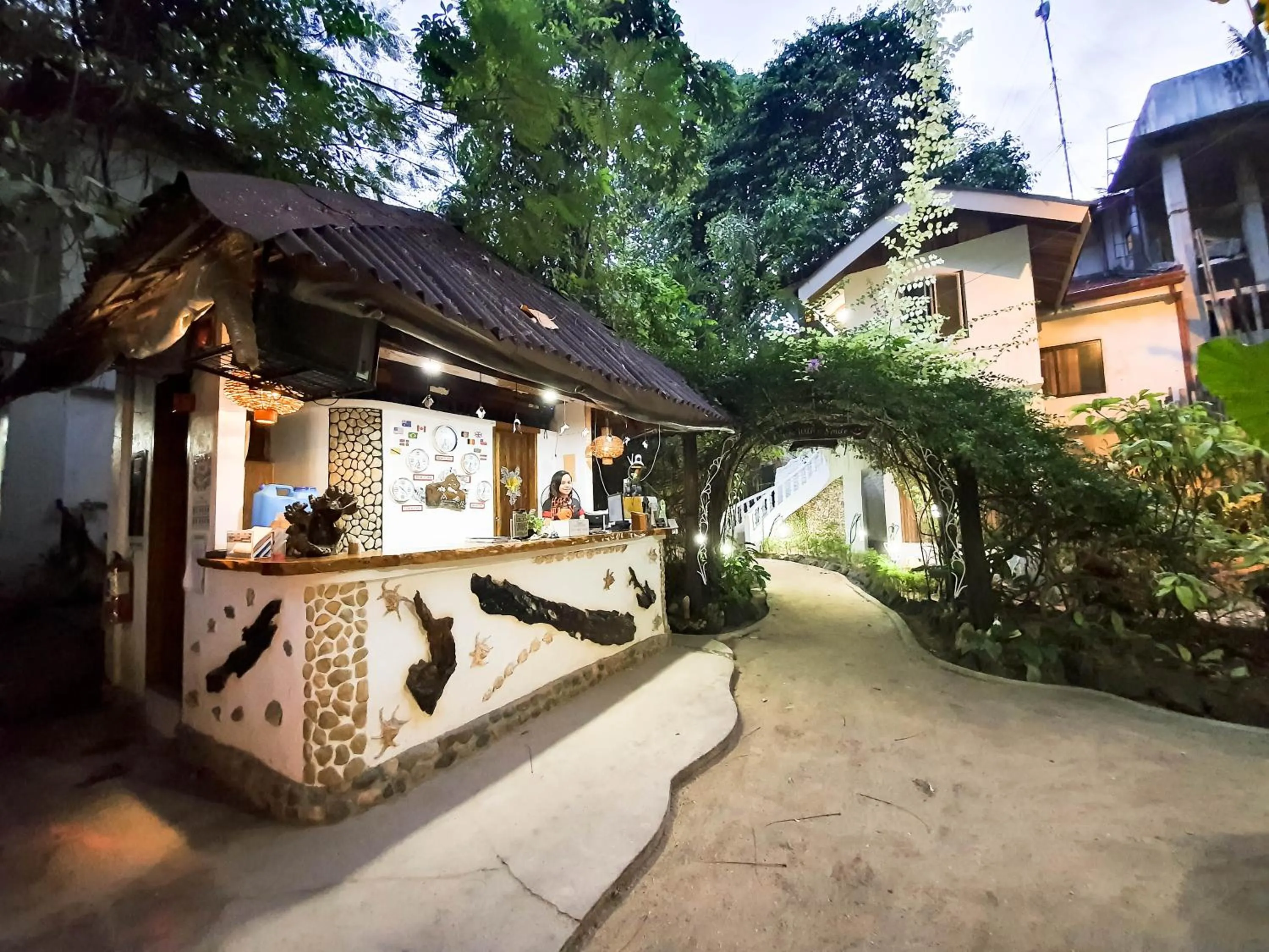 Property building in Cocoloco Beach Resort