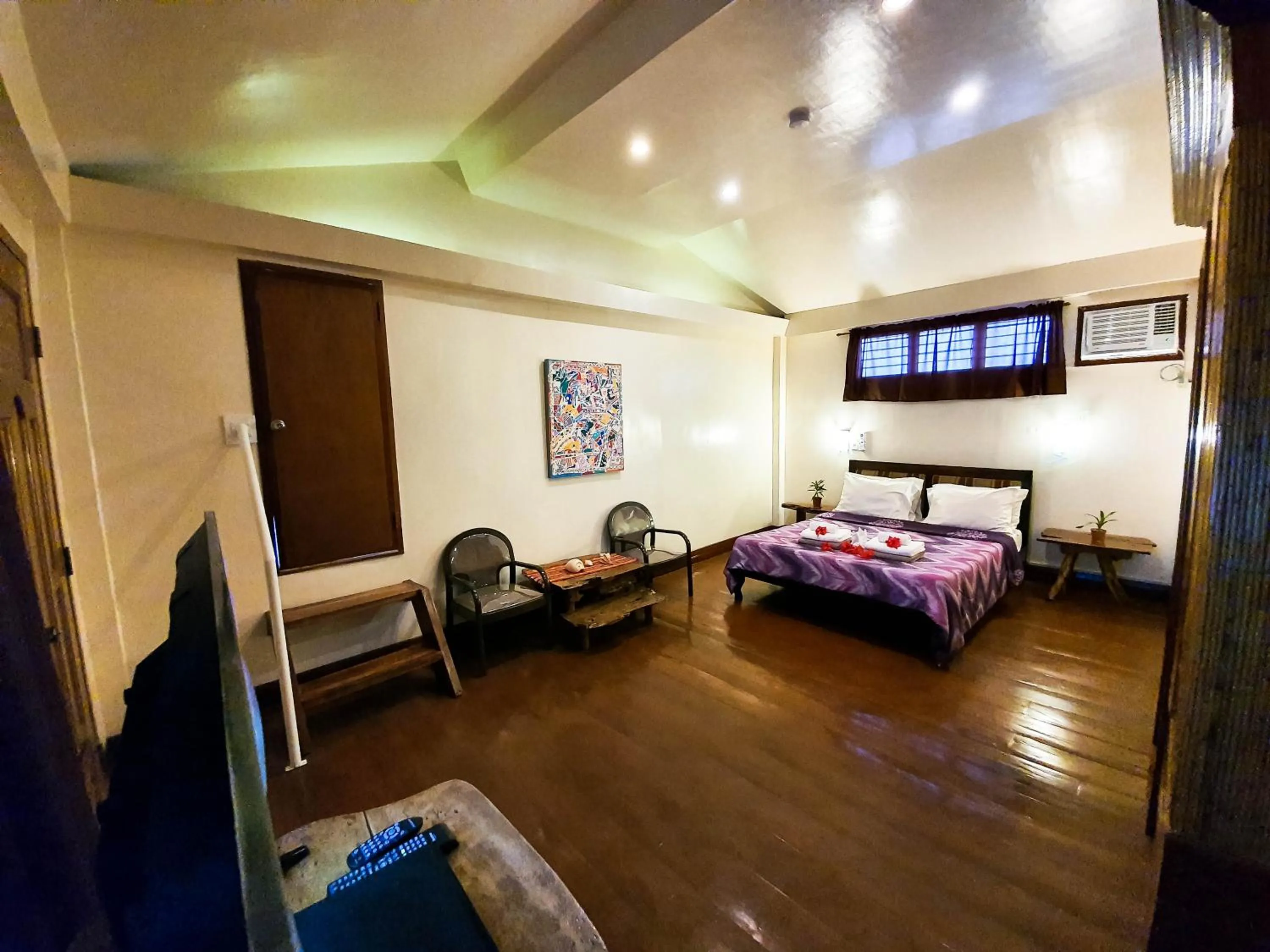 Photo of the whole room, Bed in Cocoloco Beach Resort