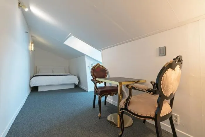 The Bay Hotel and Pool Villa