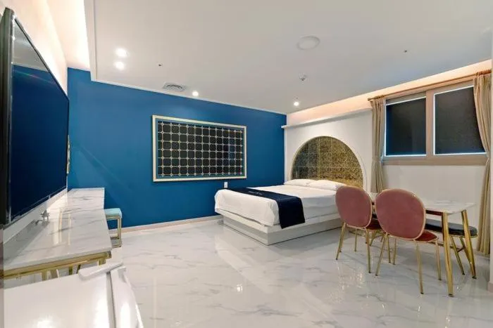 The Bay Hotel and Pool Villa