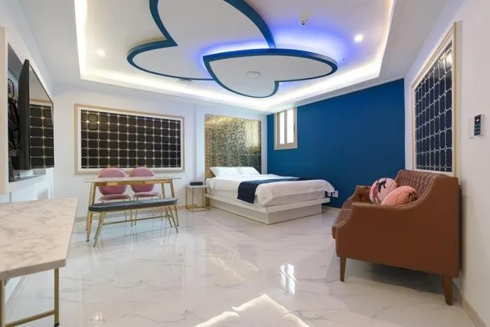 The Bay Hotel and Pool Villa