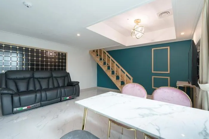 The Bay Hotel and Pool Villa