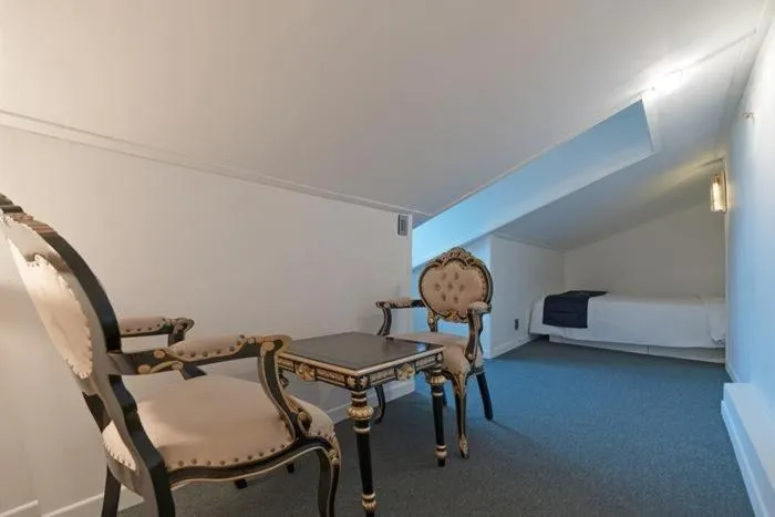 The Bay Hotel and Pool Villa